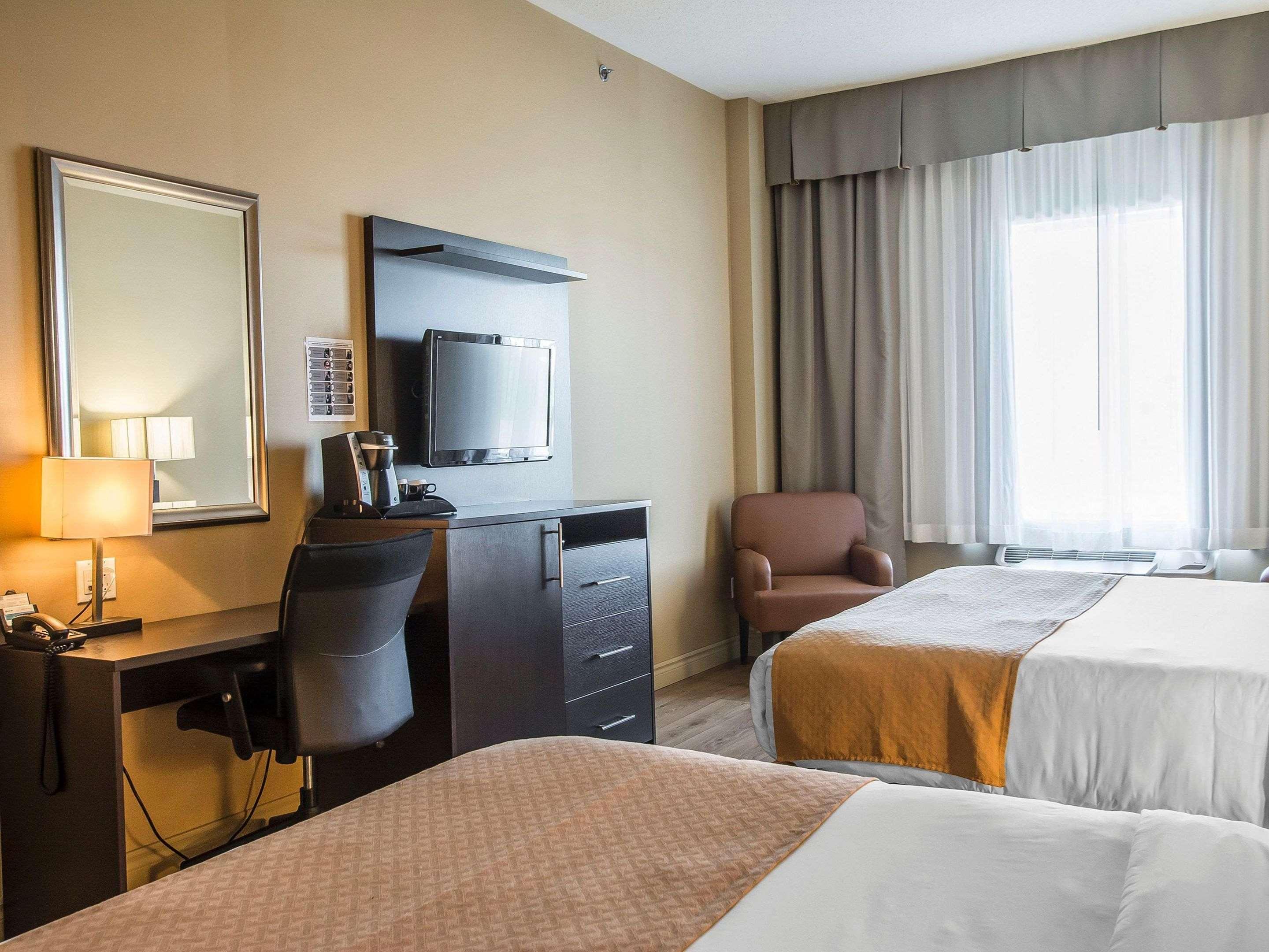 Quadruple Two Queen Beds Non Smoking