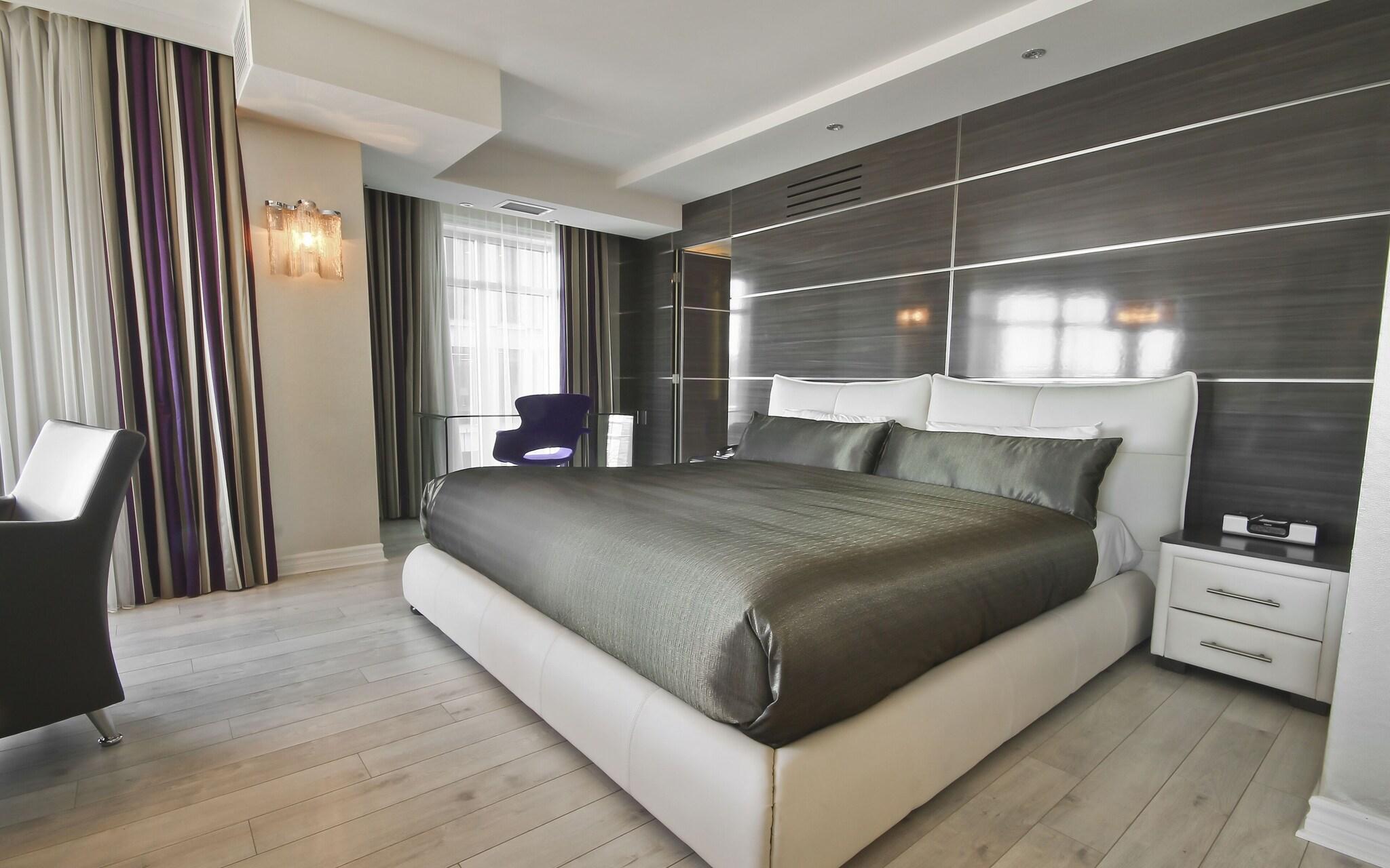 Studio Luxury City View