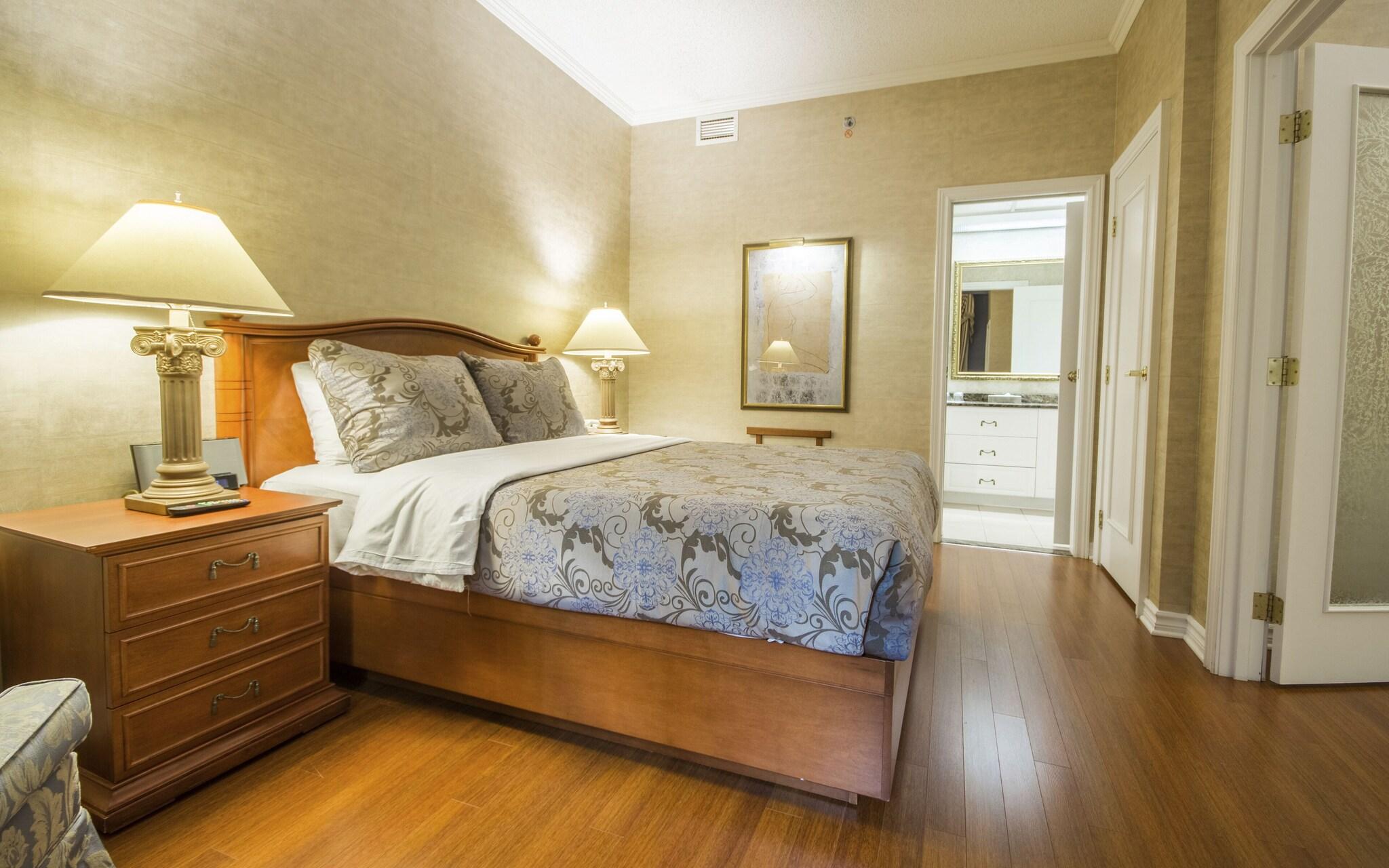 Suite Queen Size Bed