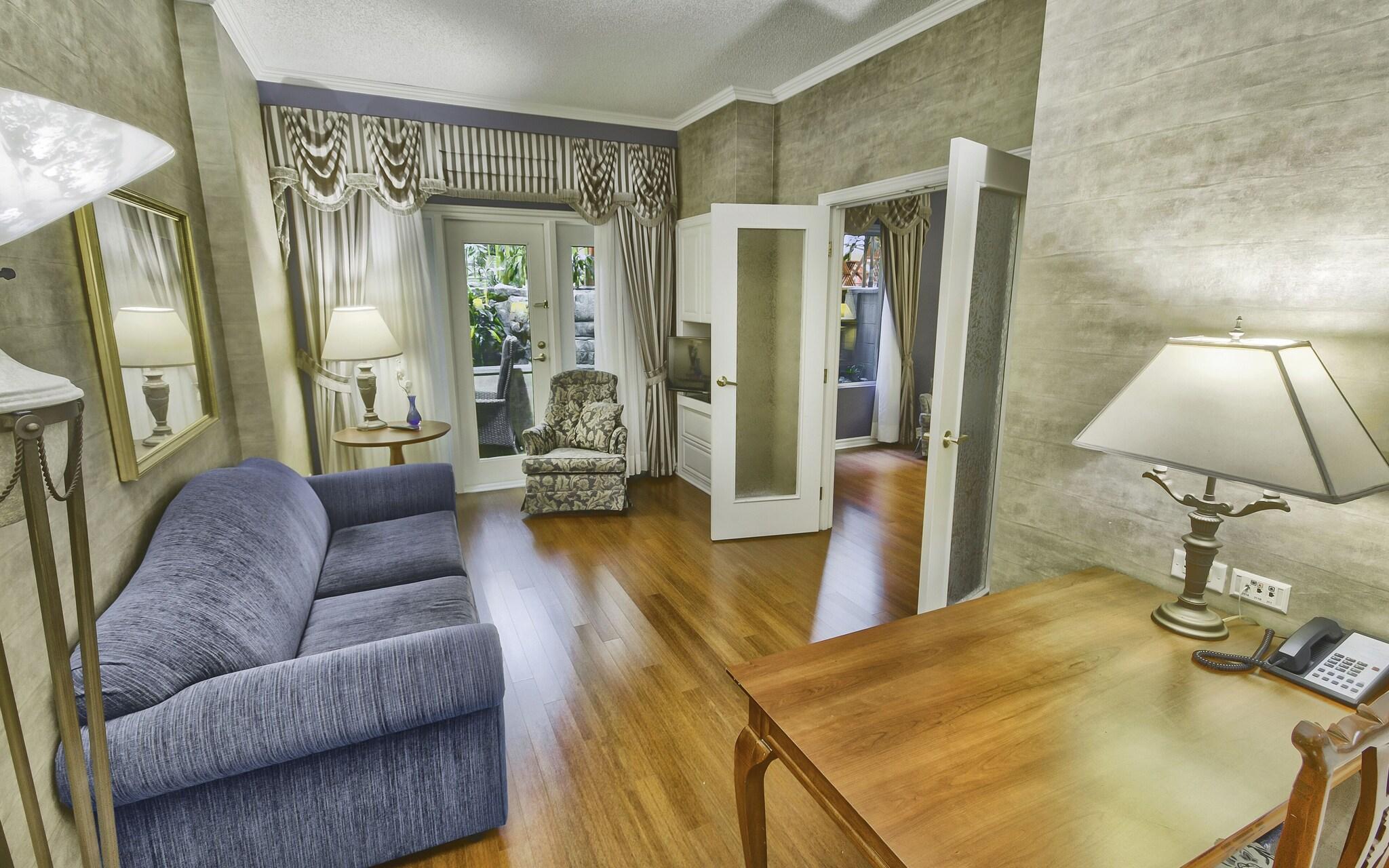 Suite Queen Size Bed