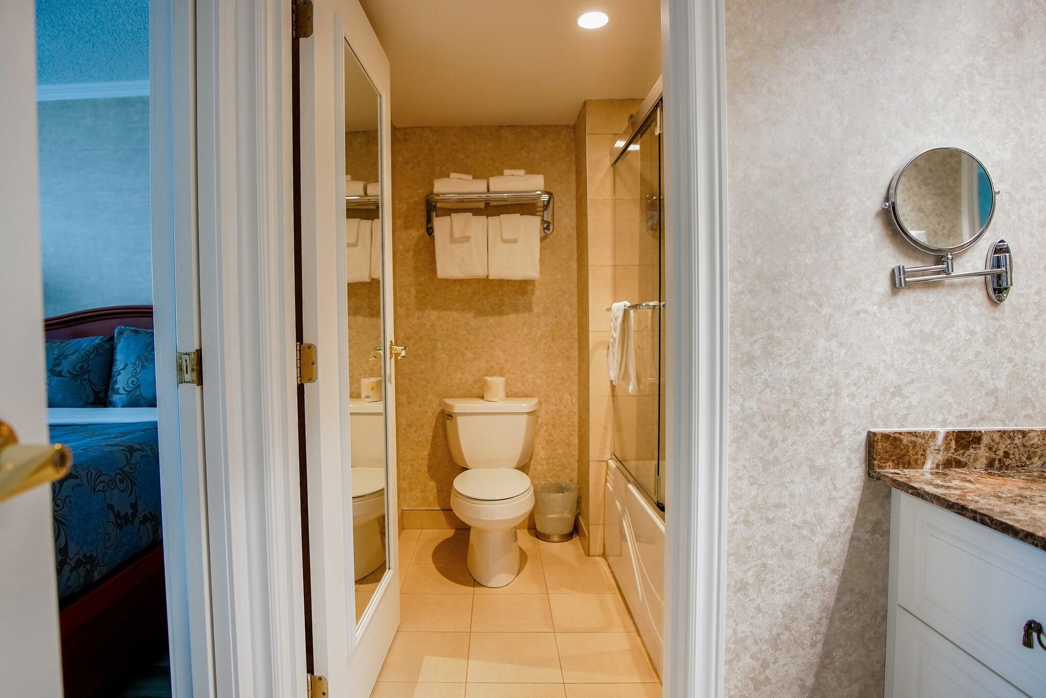 Suite City View Two Queen Beds