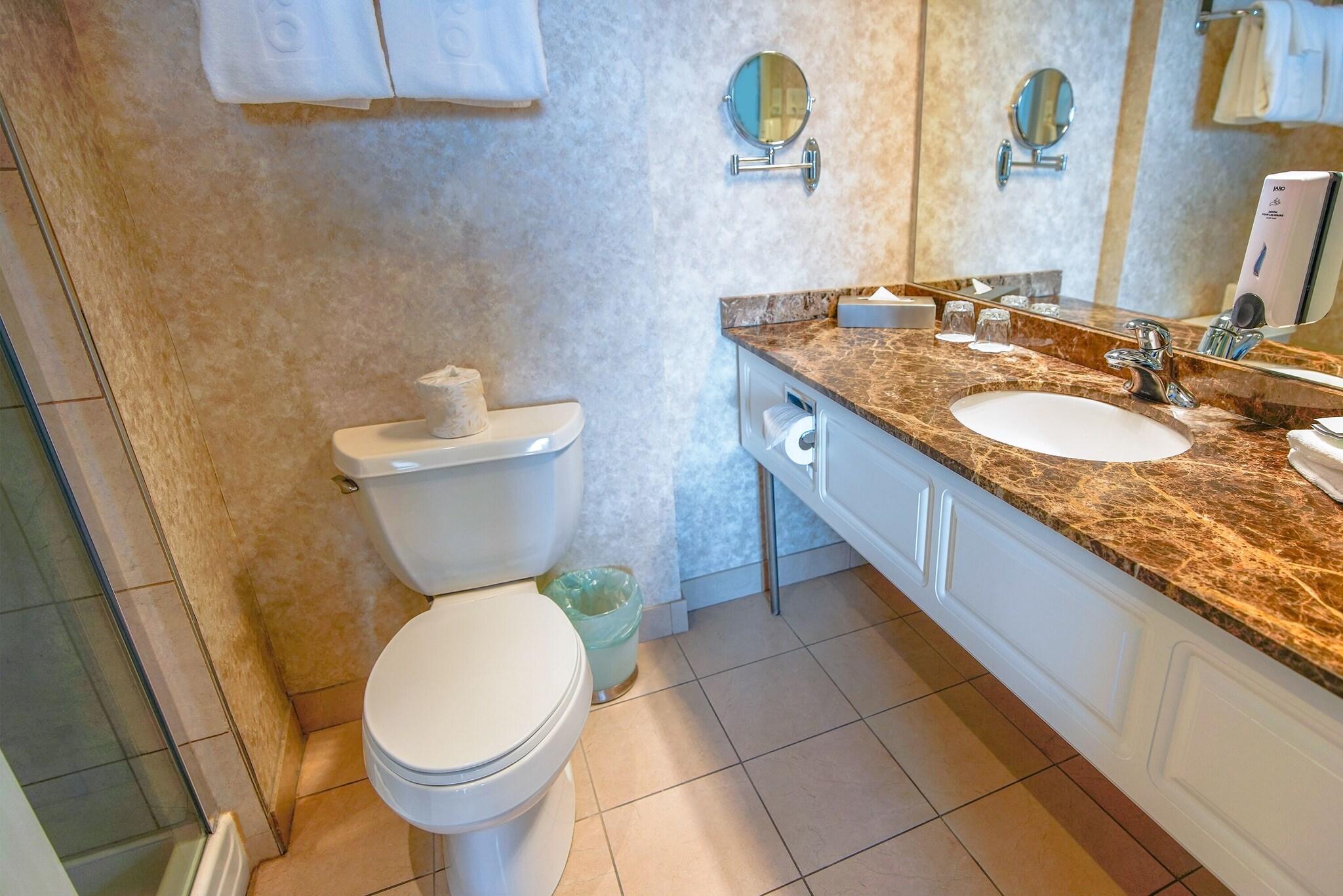 Double Classic Queen Bed