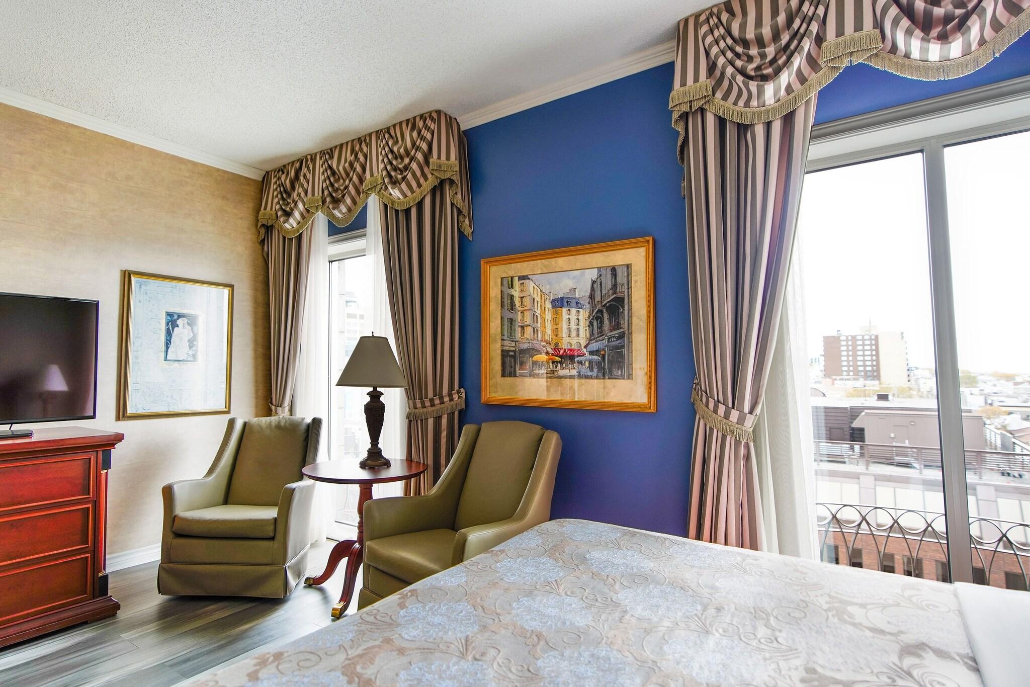 Double Classic Queen Bed