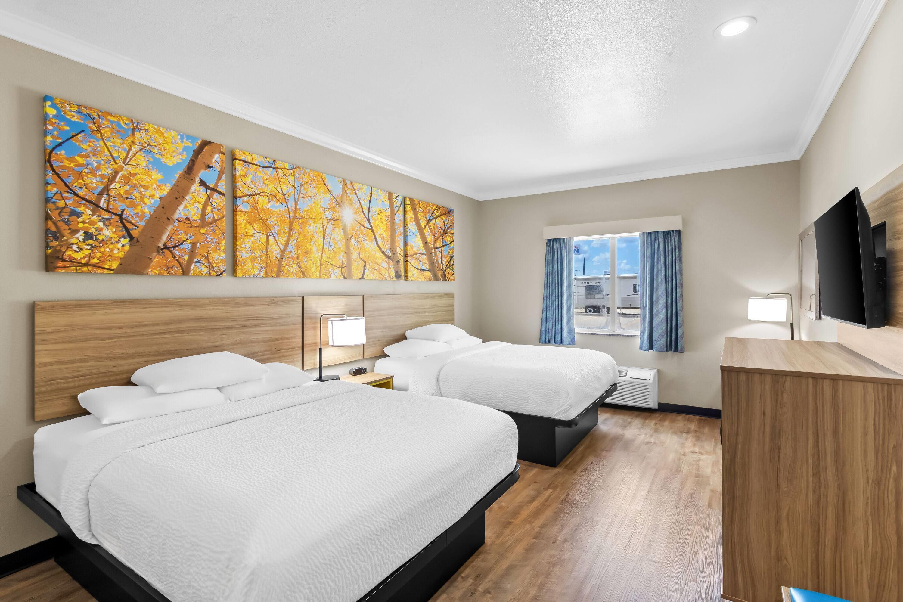 Quadruple Two Queen Beds