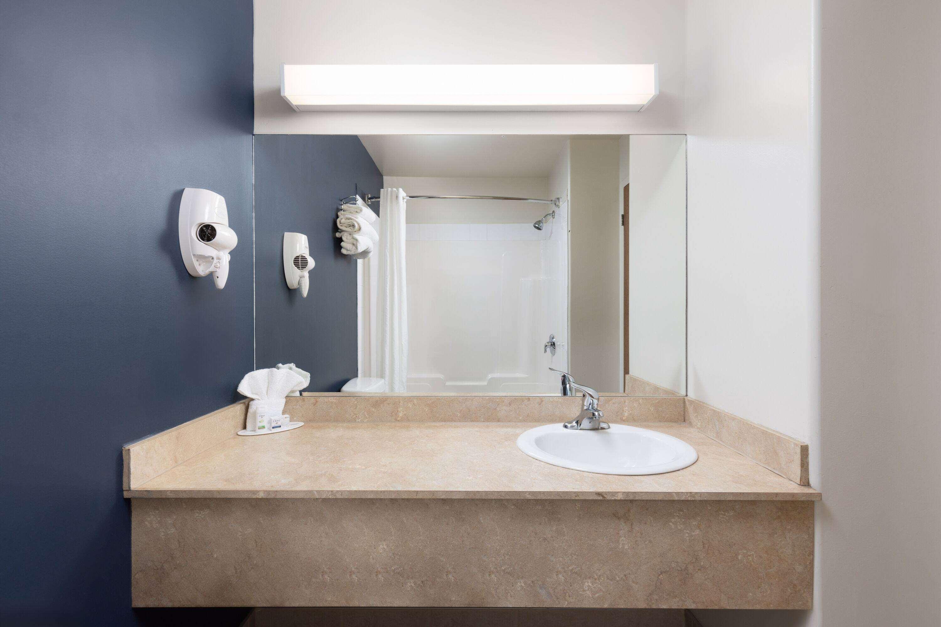 Suite Two Queen Beds