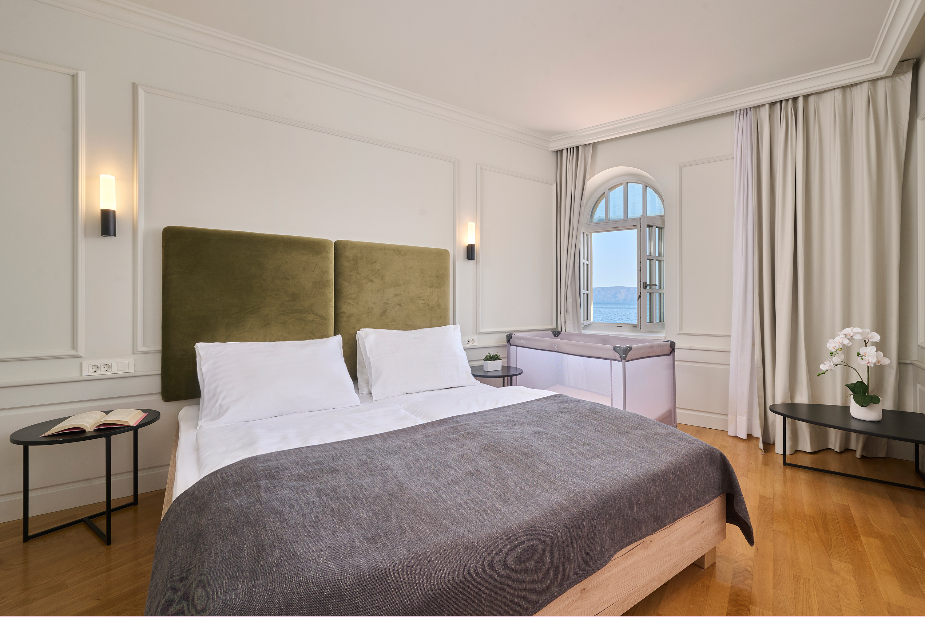 Family Room Sea View