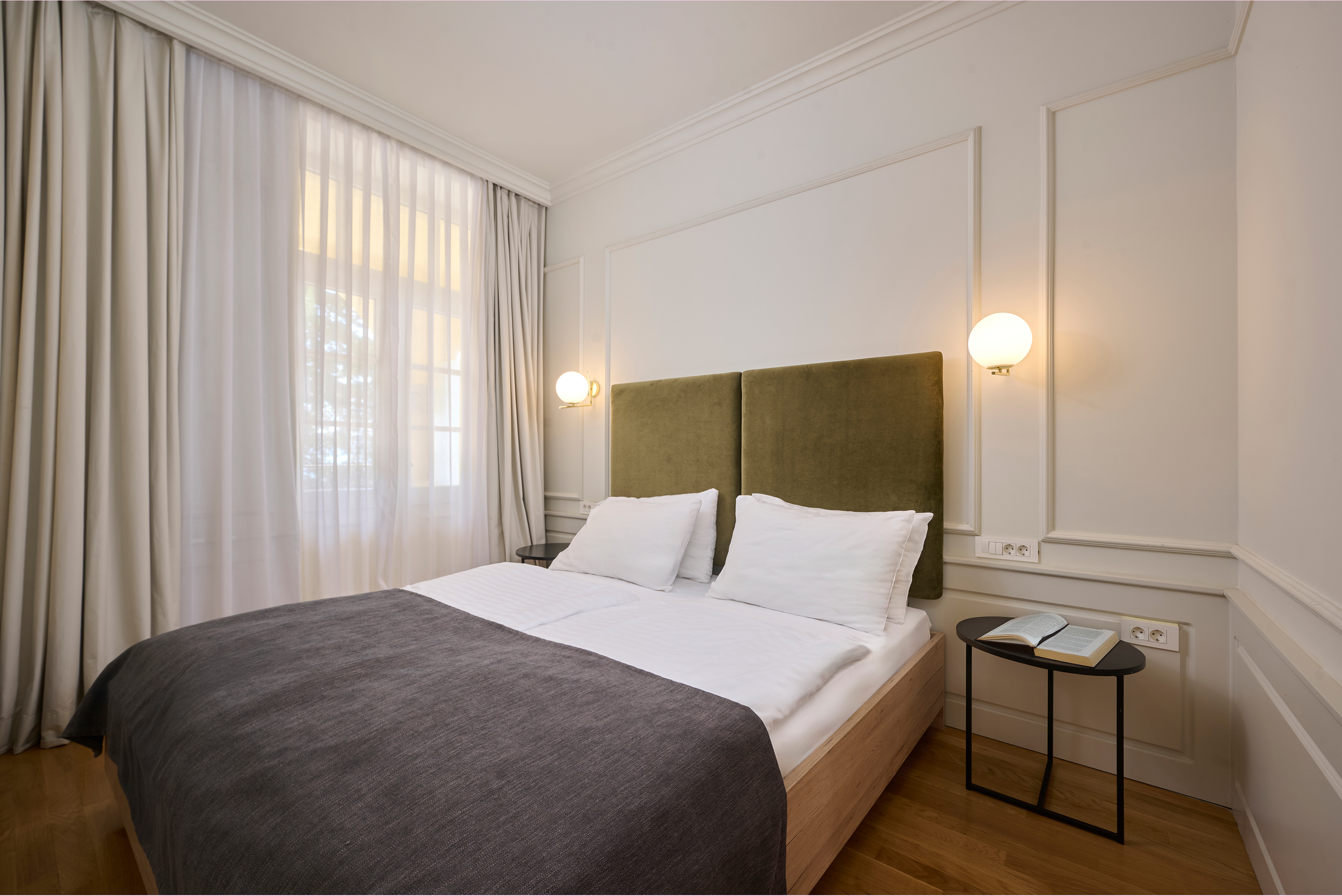 Family Room Superior with Views