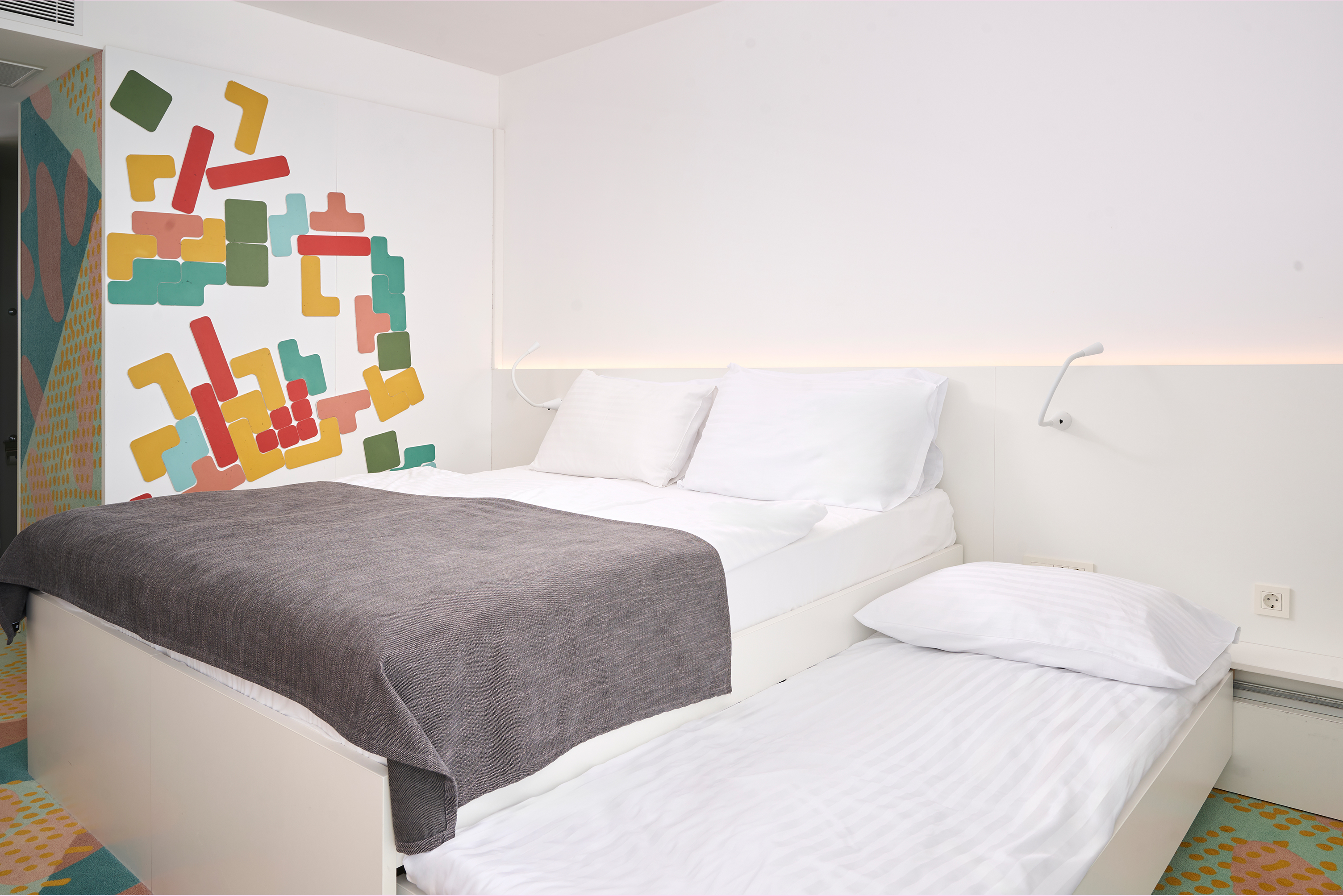 Room Connecting Room