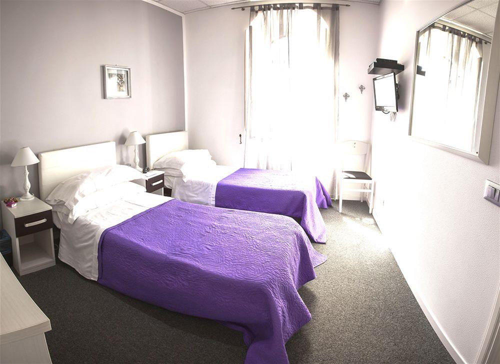 Double or Twin Standard