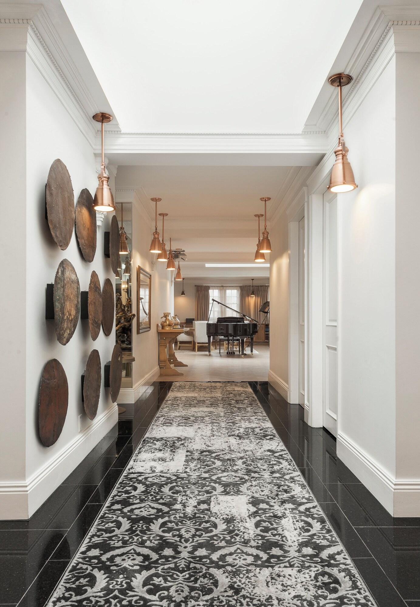 Suite Queen Size Bed