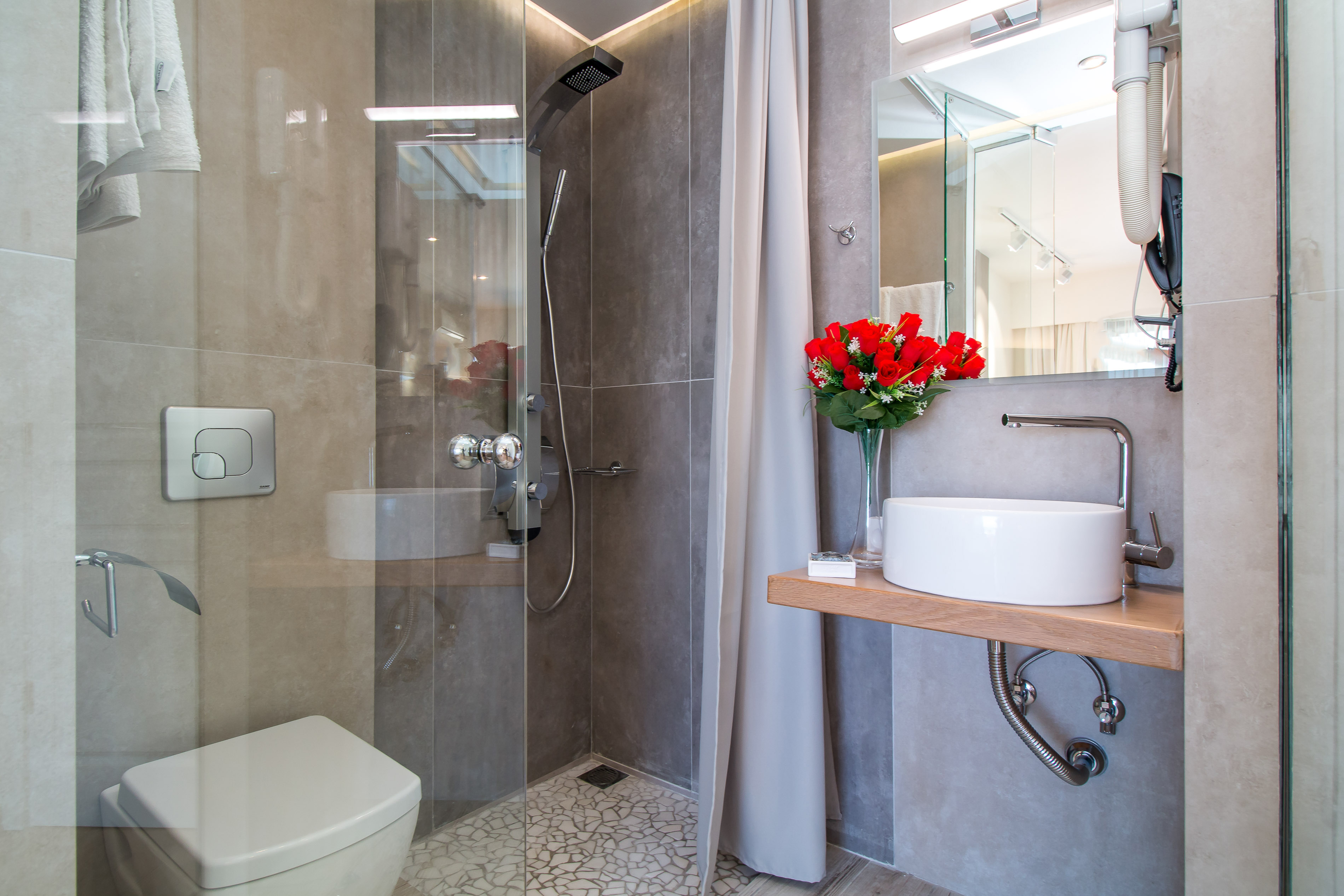 Double or Twin Deluxe Sea View