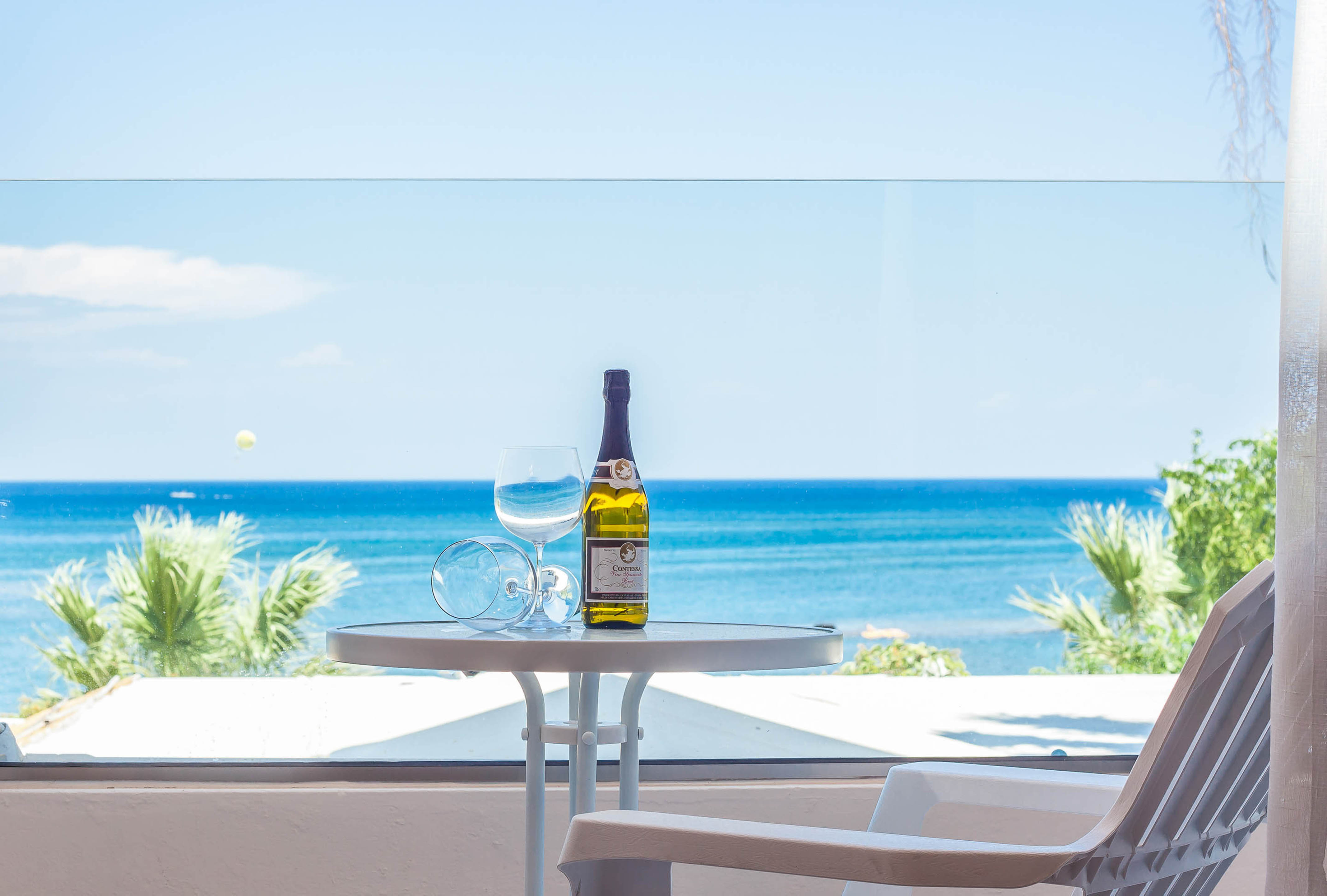 Double or Twin Deluxe Sea View