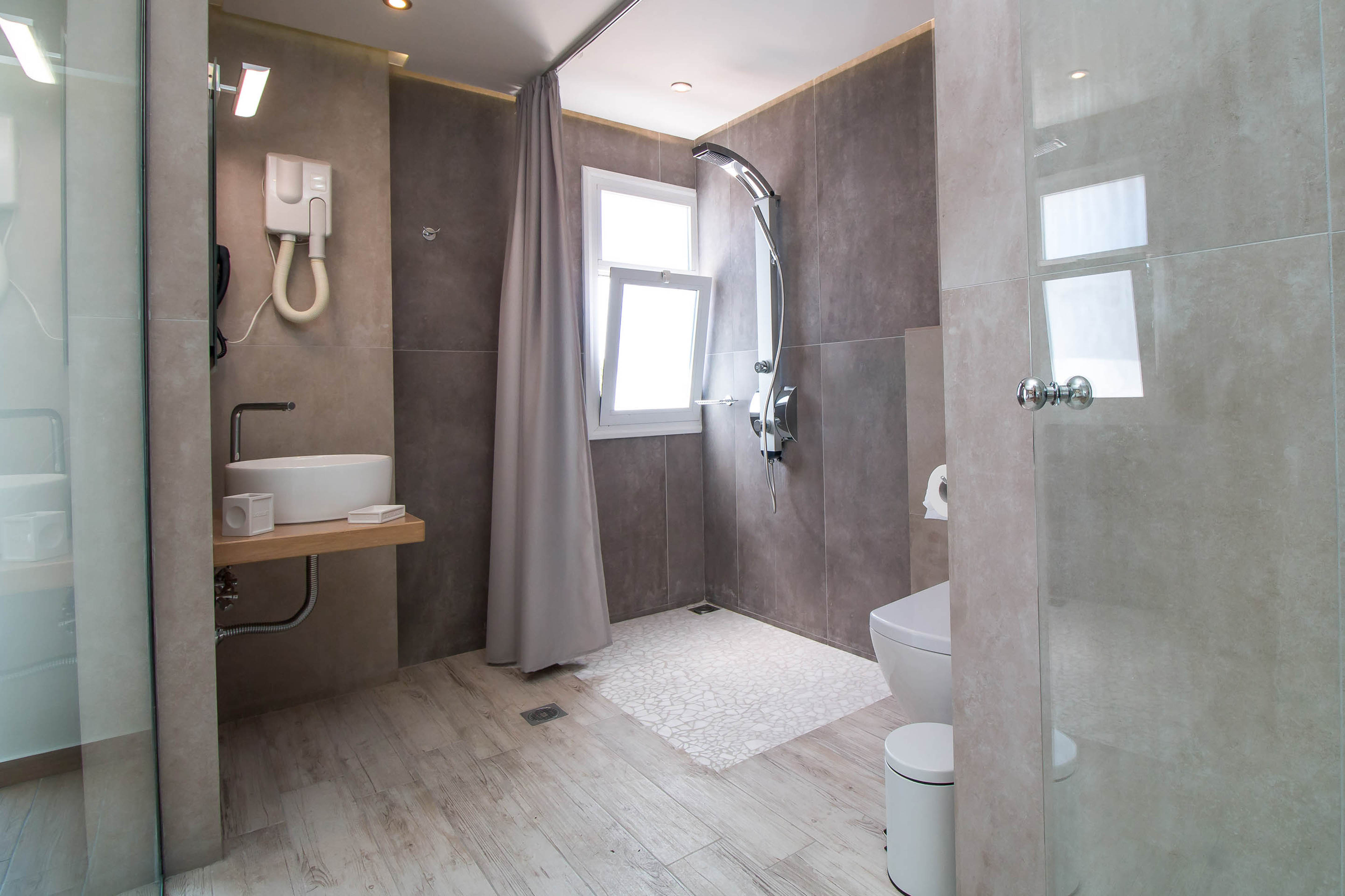 Double or Twin Deluxe Sea View