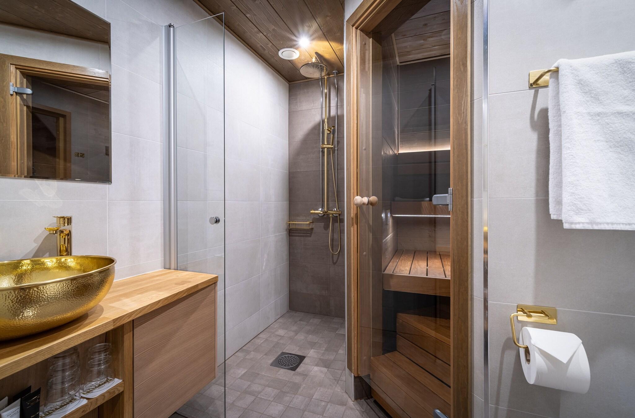 Family Room Capacity 5