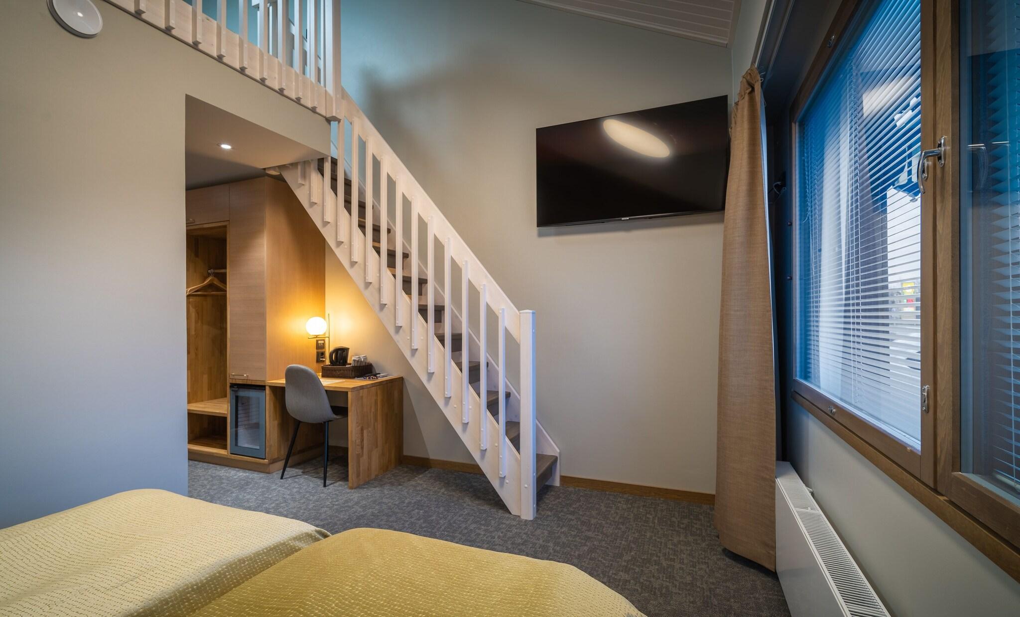 Family Room Capacity 5