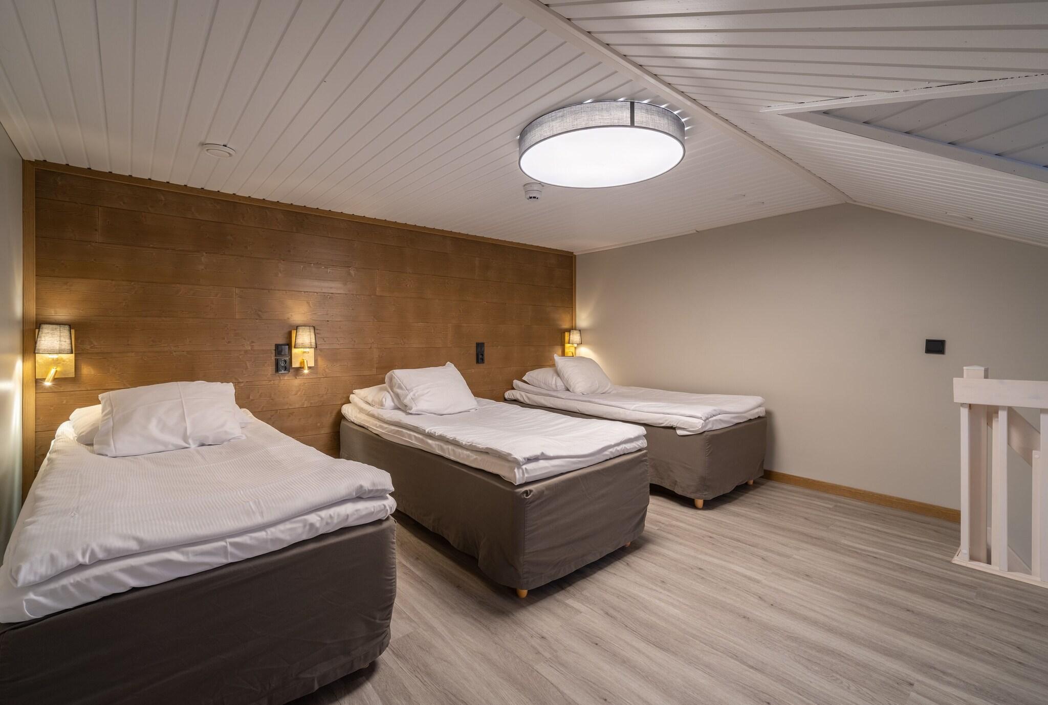 Family Room Capacity 5