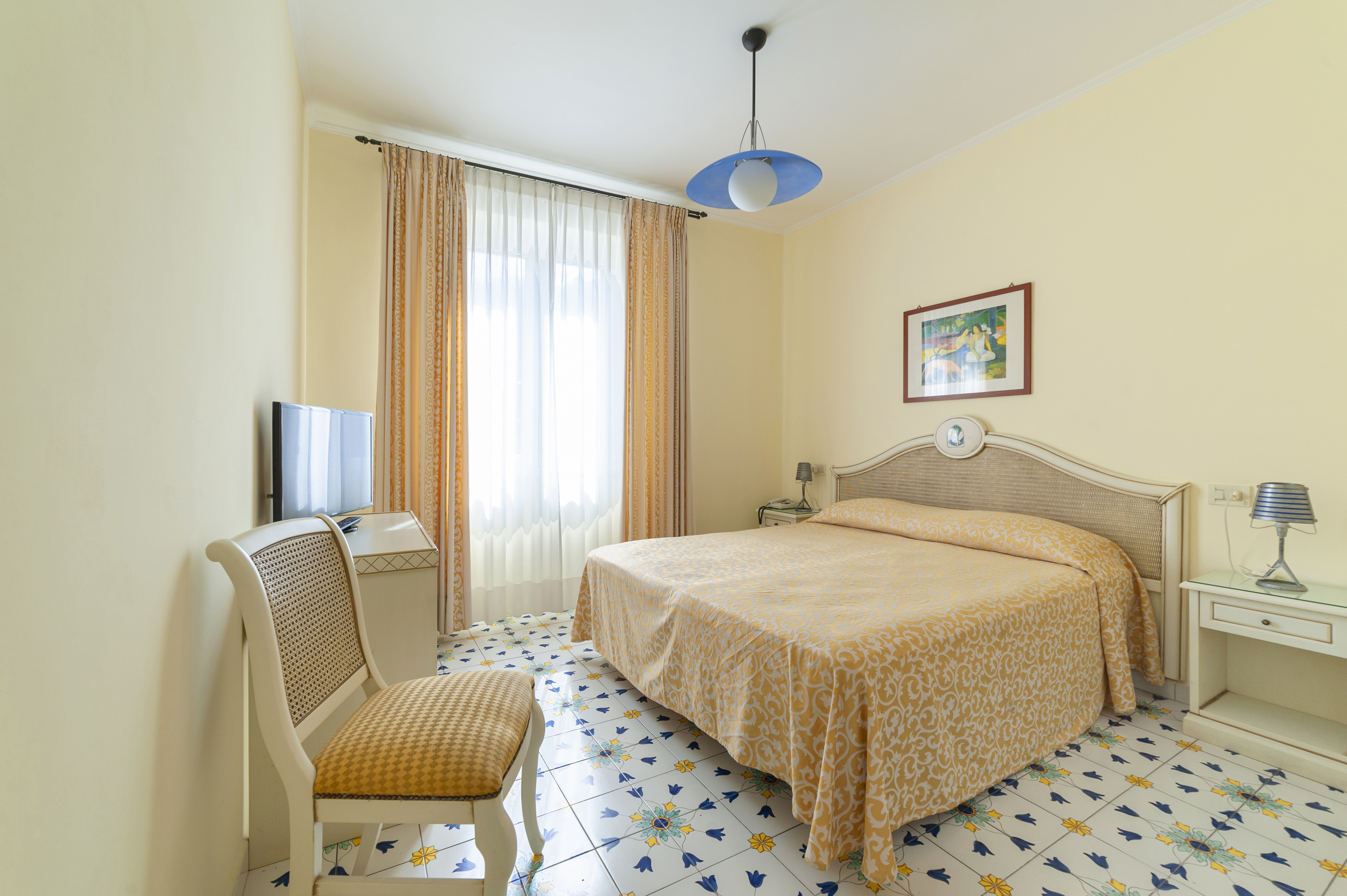 Double or Twin Standard