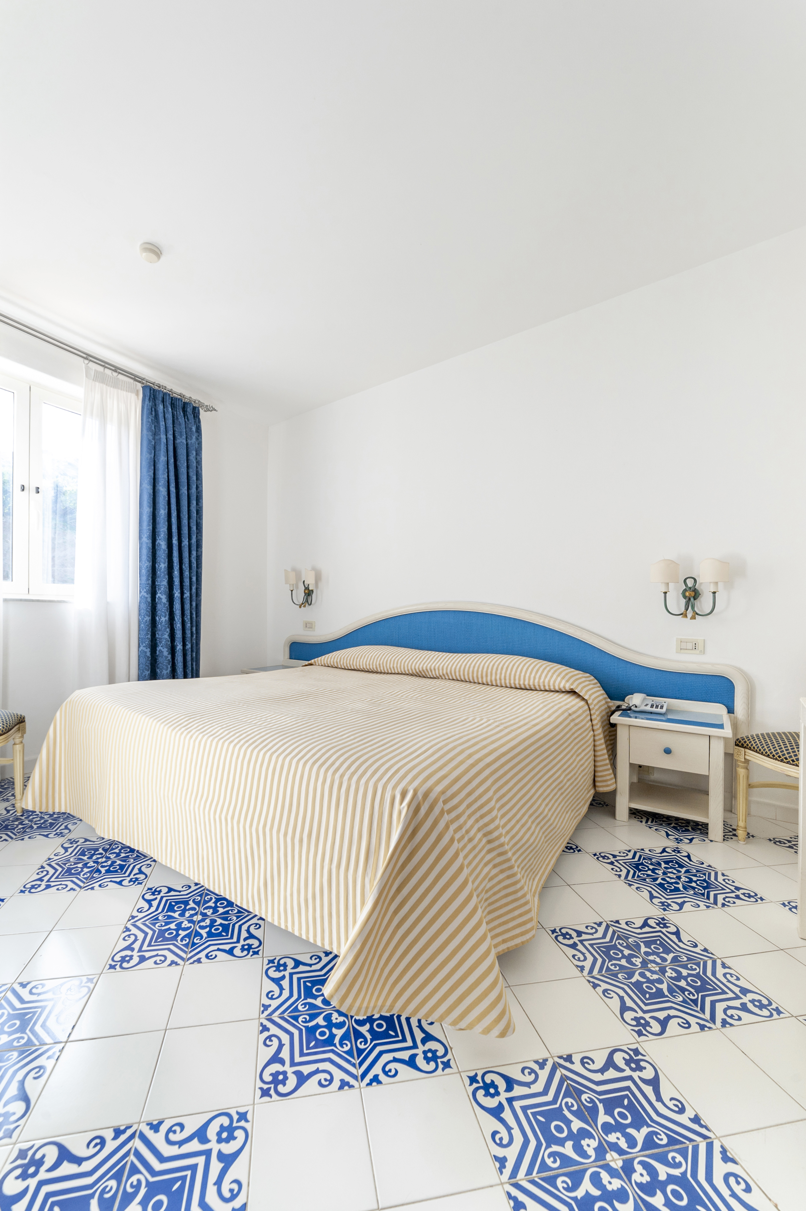 Double or Twin Standard