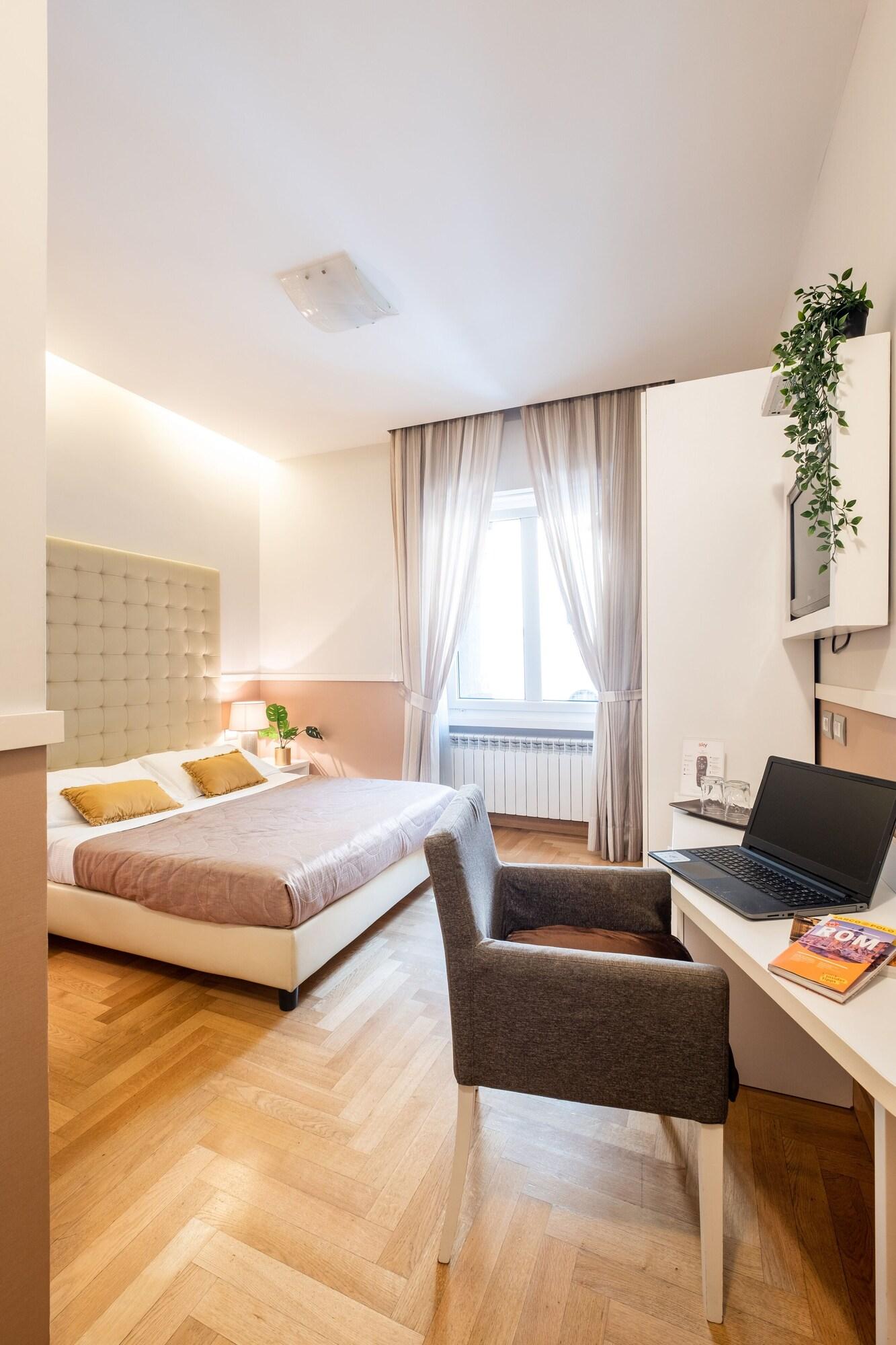 Double or Twin with Double Bed