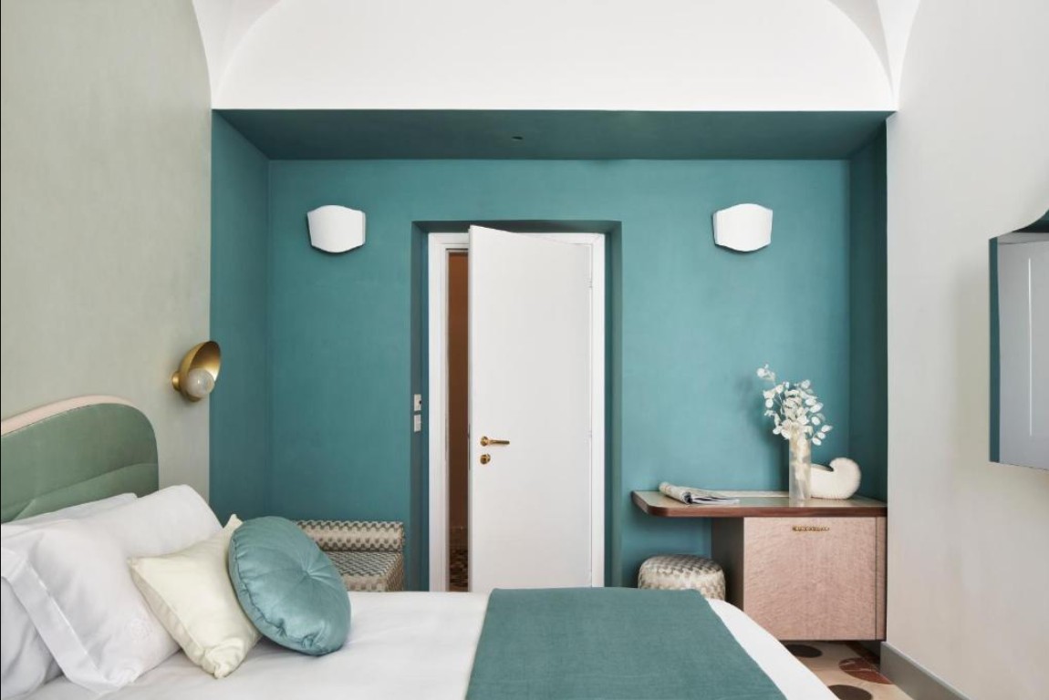 Double or Twin Deluxe