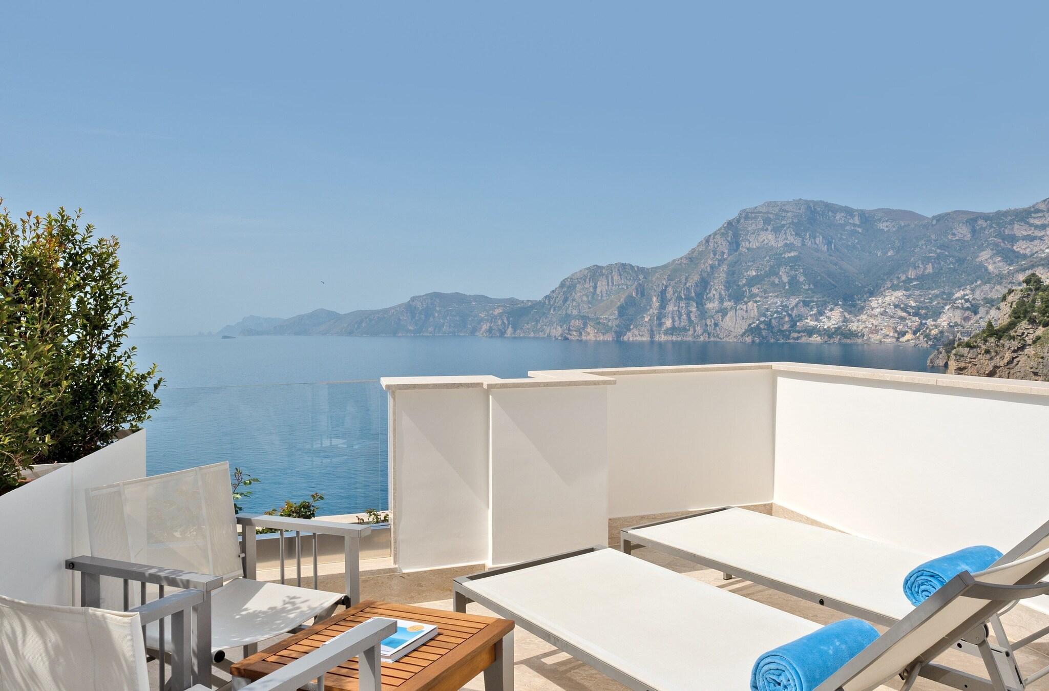 Double Sea View King Bed