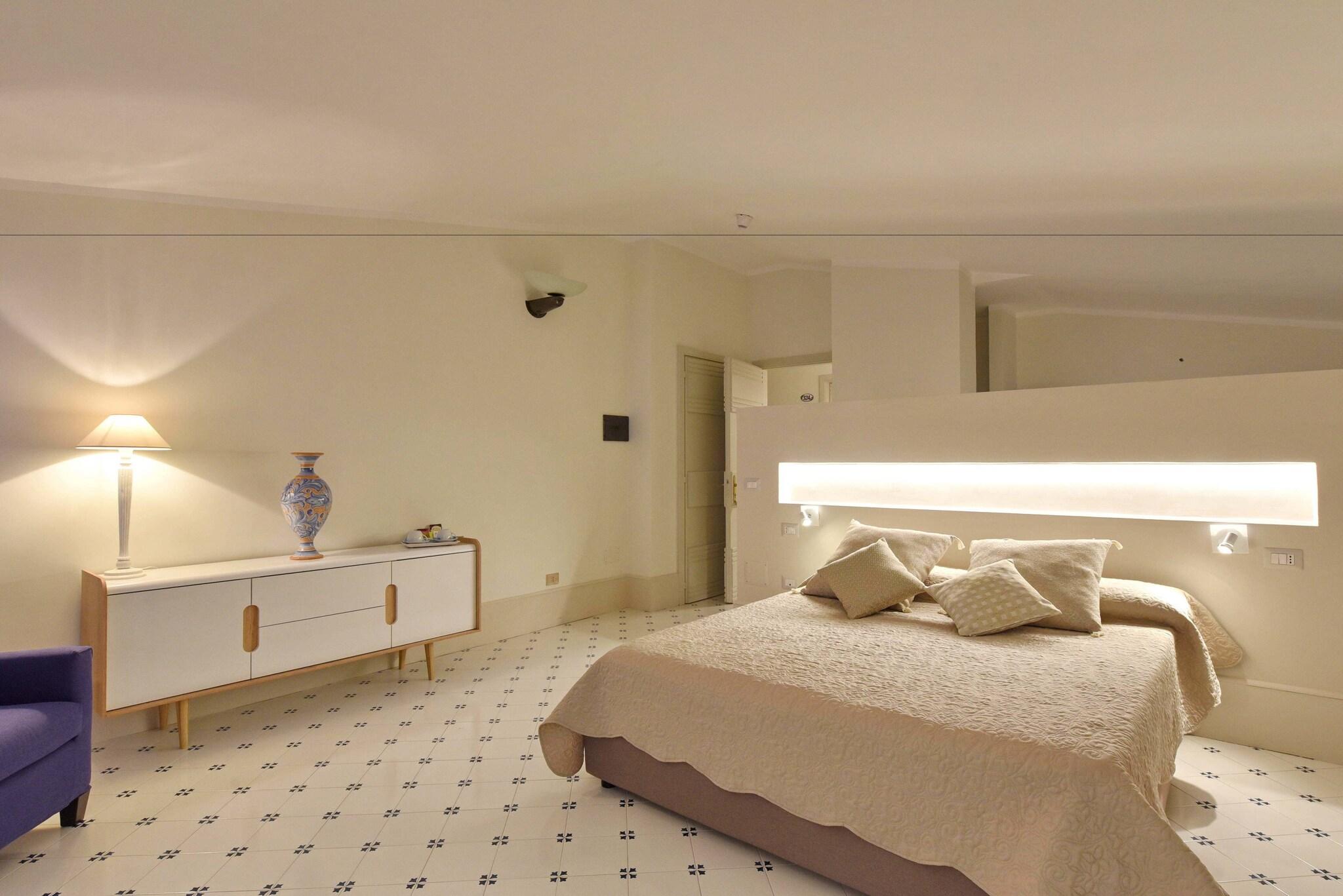 Suite Deluxe King Bed