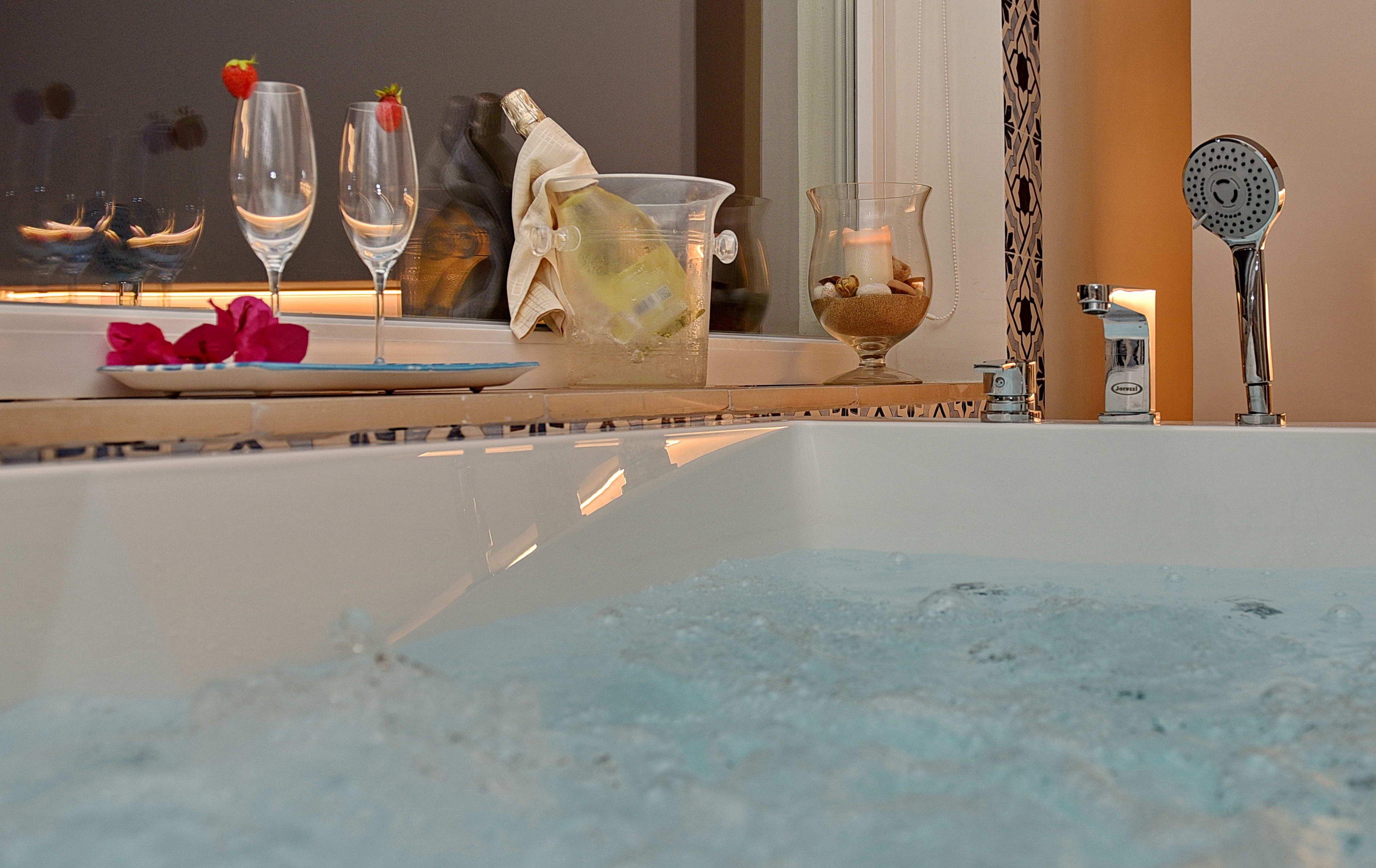 Suite Deluxe King Bed