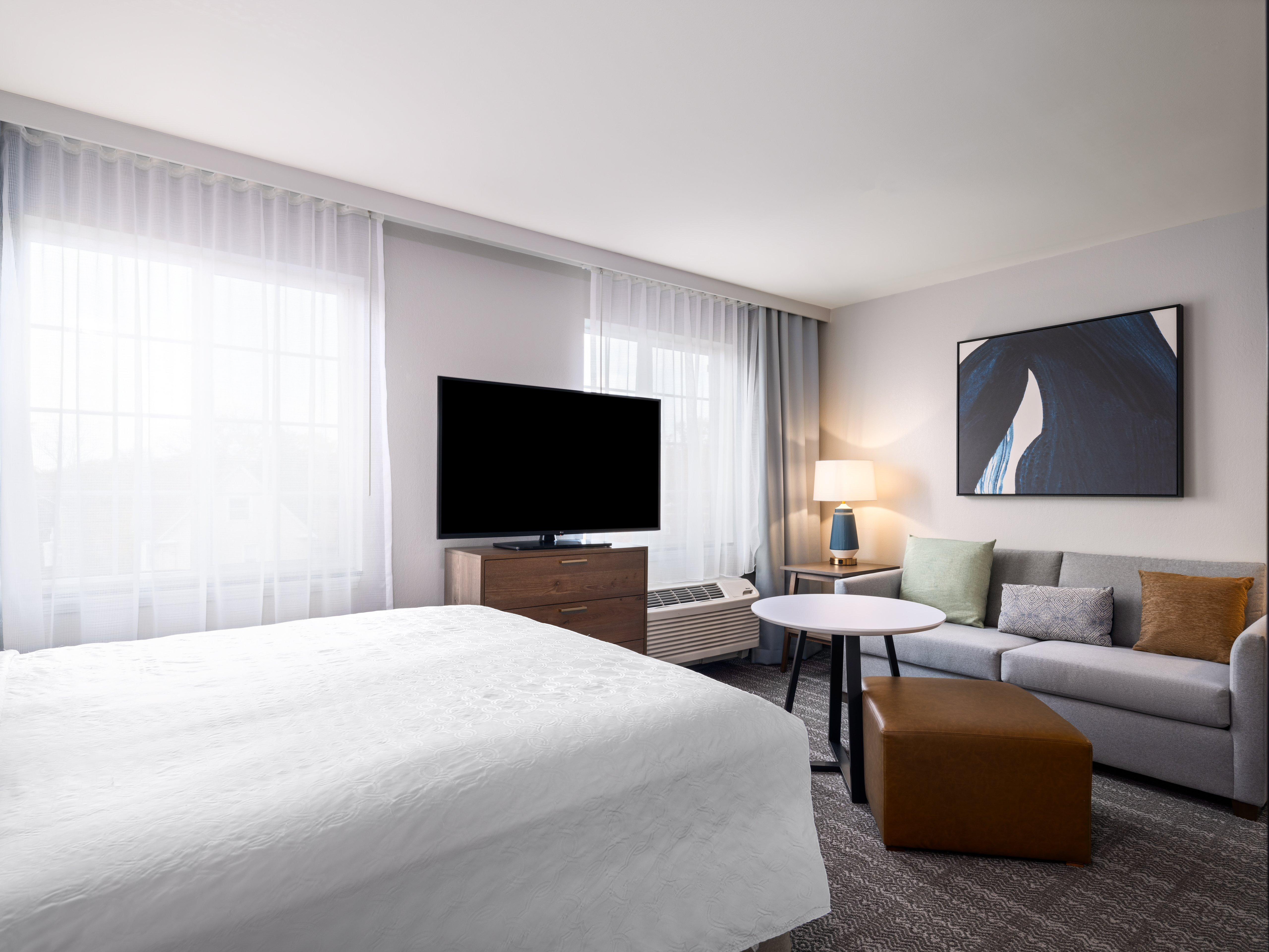 Studio Queen Size Bed