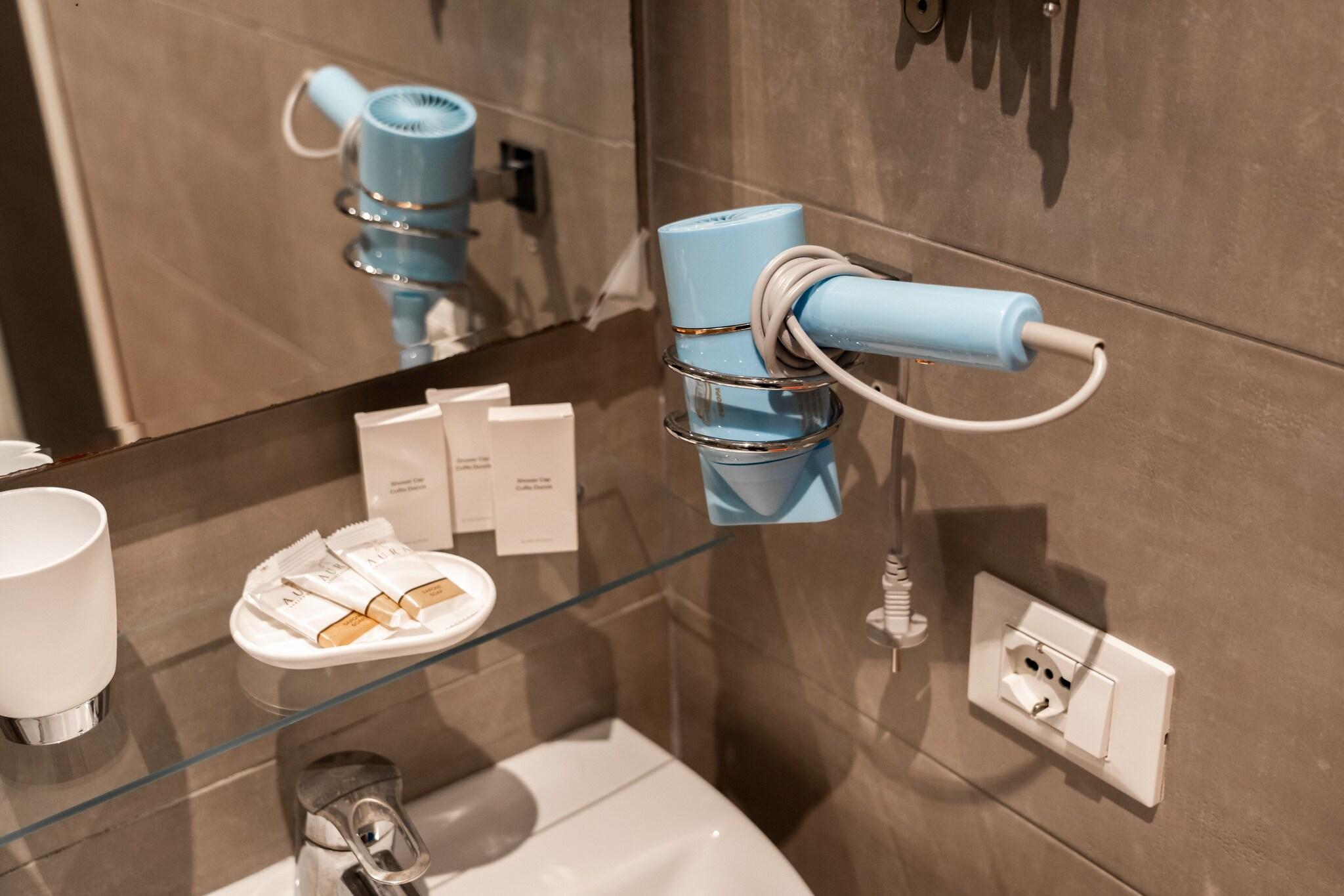 Double or Twin Standard