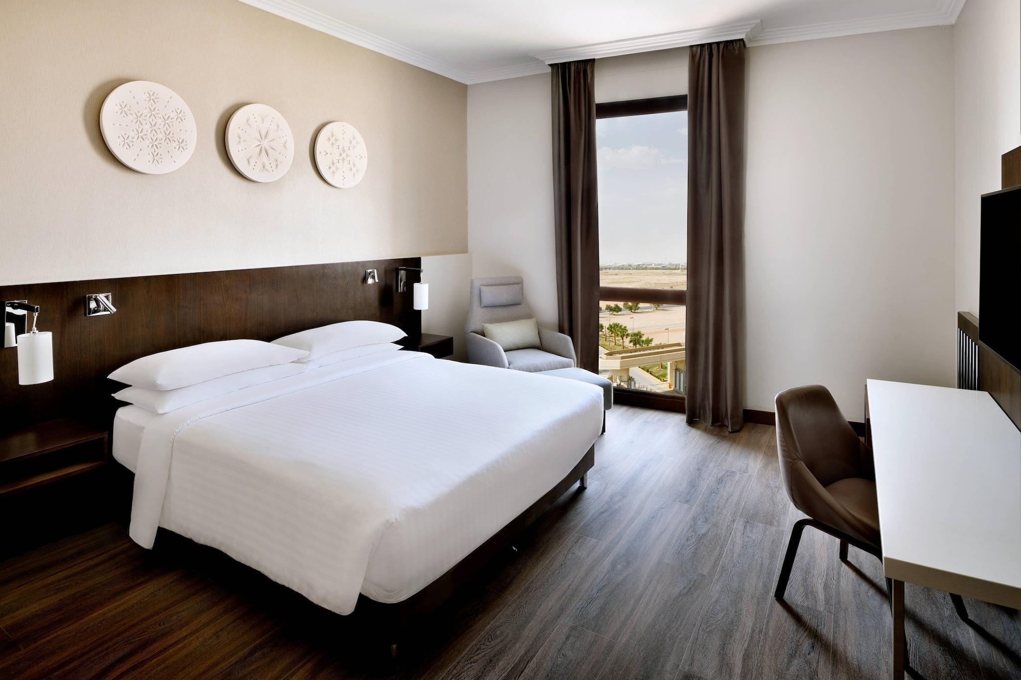 Suite King Bed Smoking