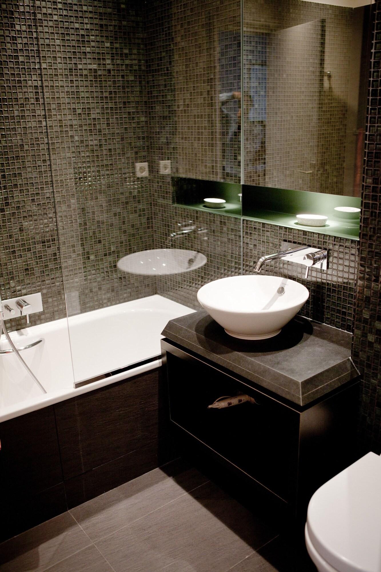 Double Deluxe Two Beds