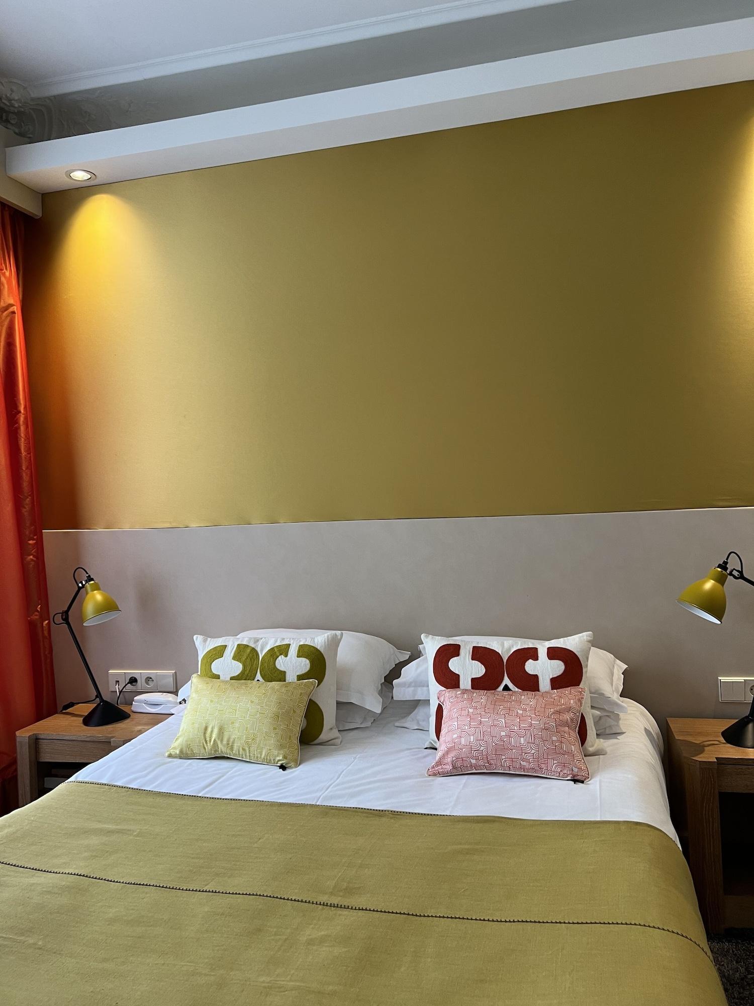 Double Deluxe King Bed