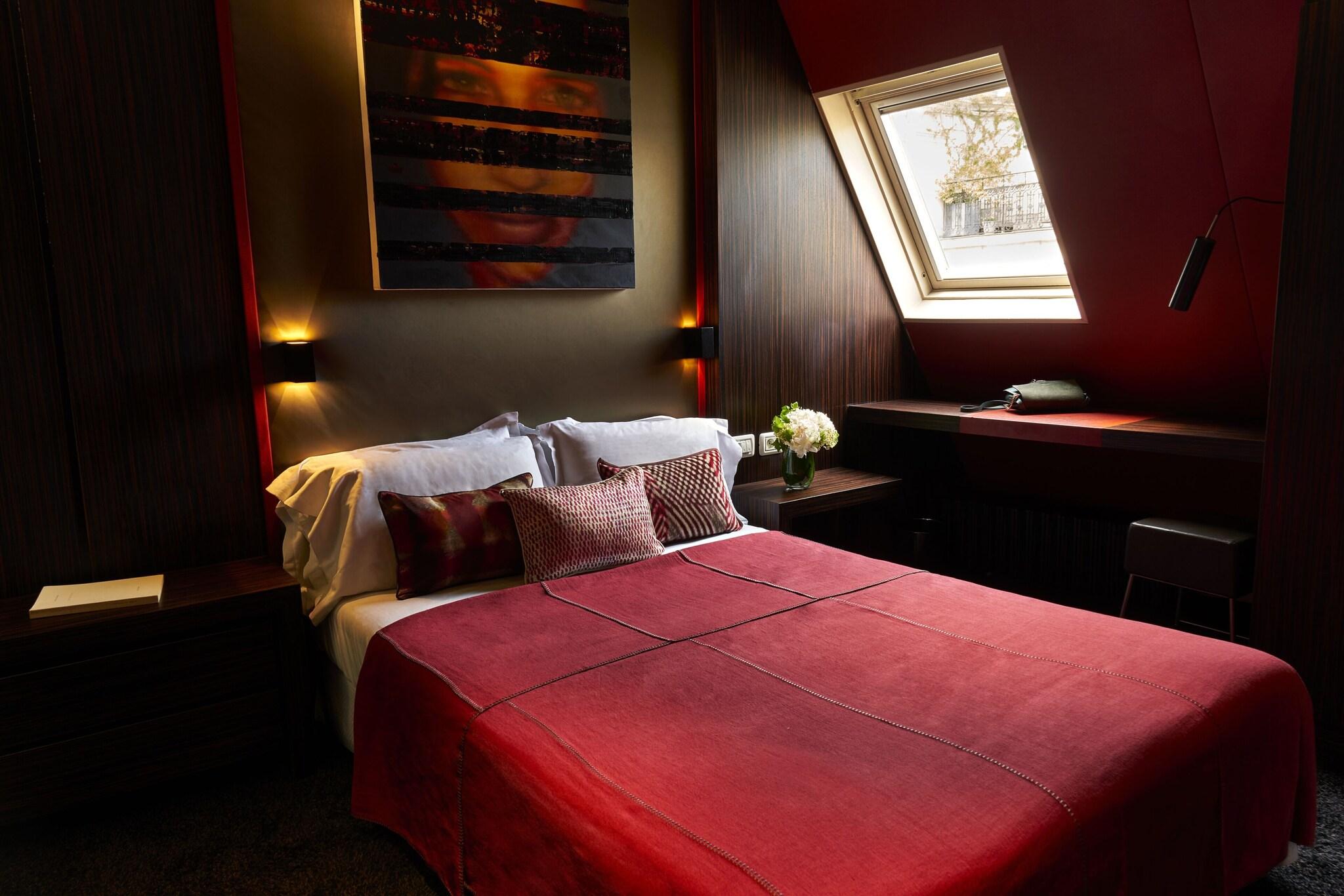 Double Classic Double Bed