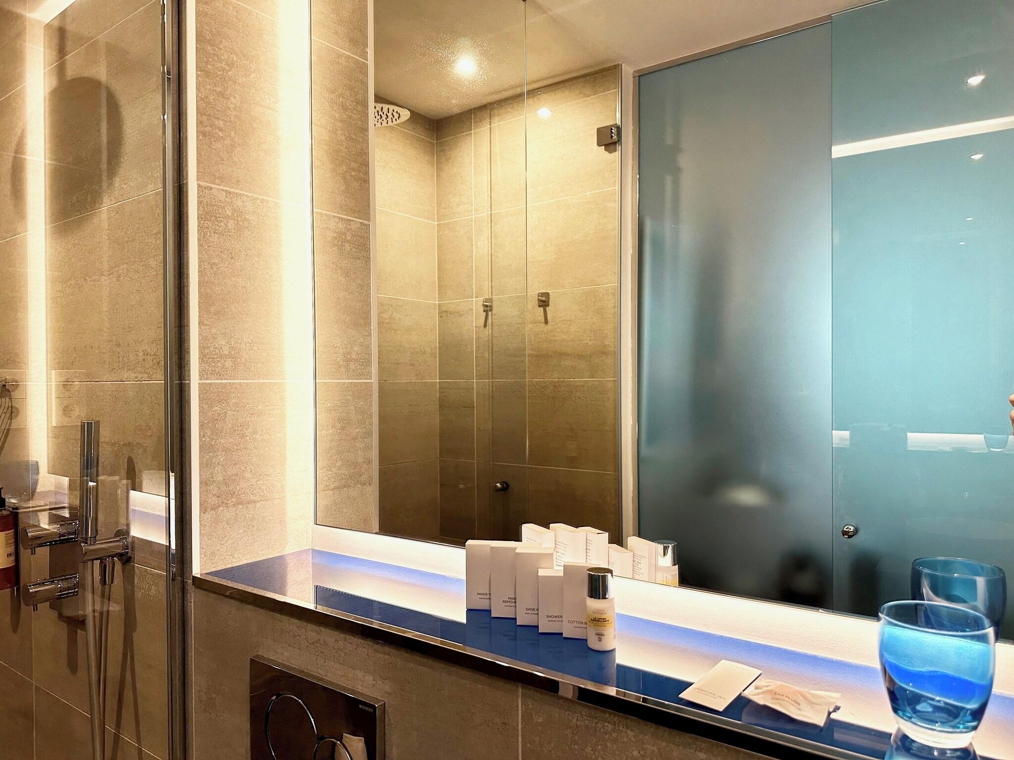 Double Classic Double Bed