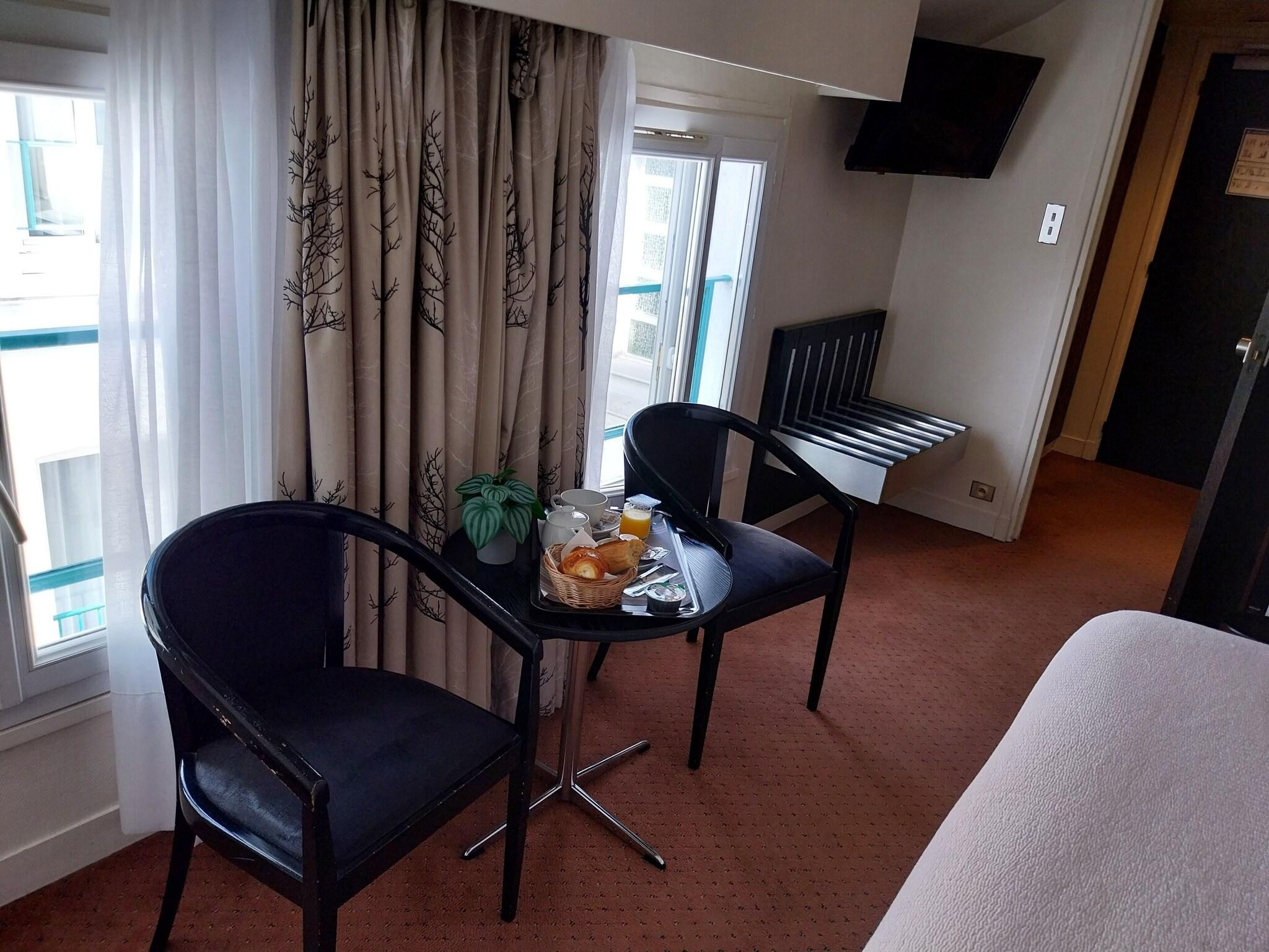 Double Queen Size Bed