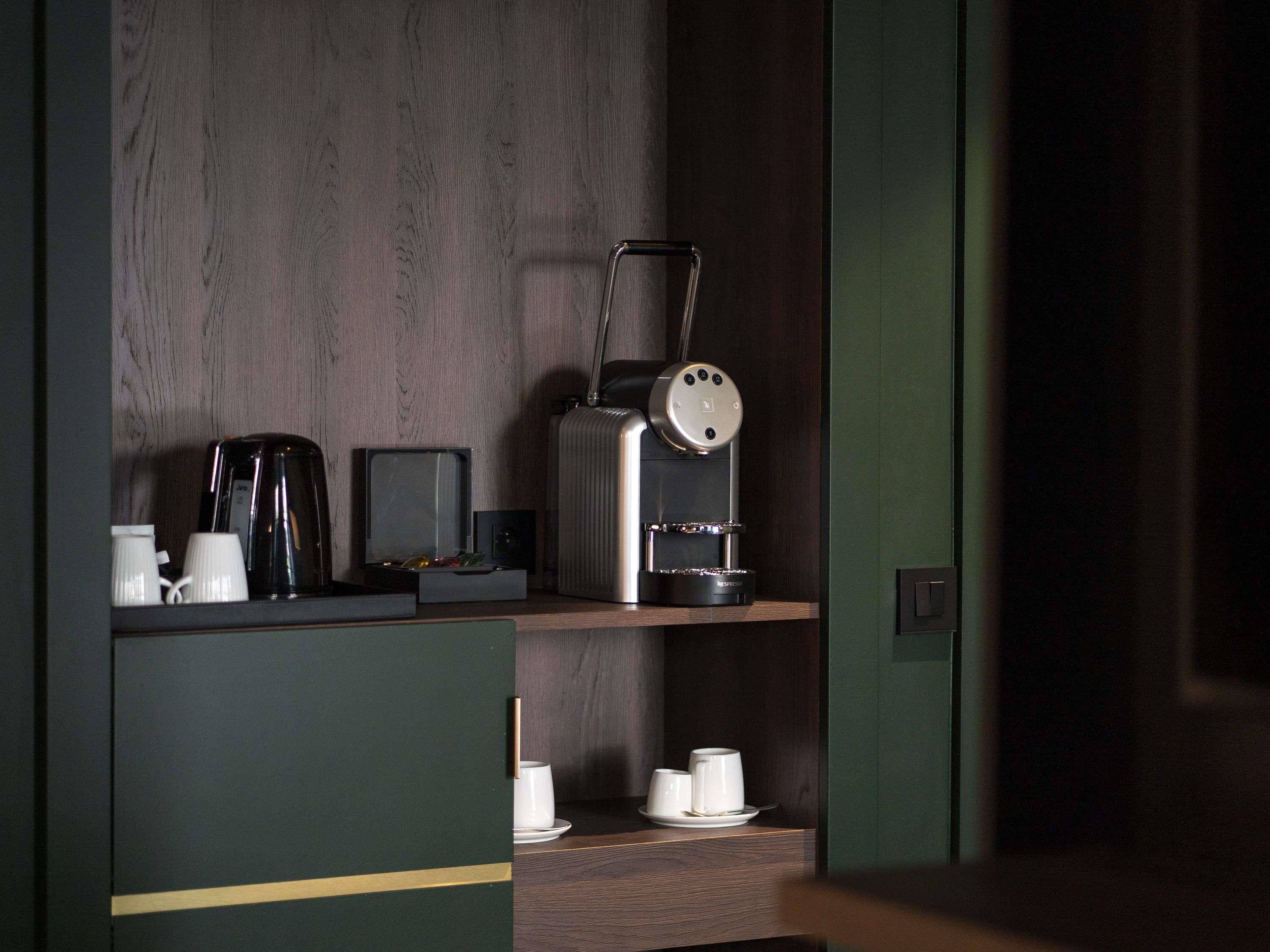 Junior Suite King Size Bed