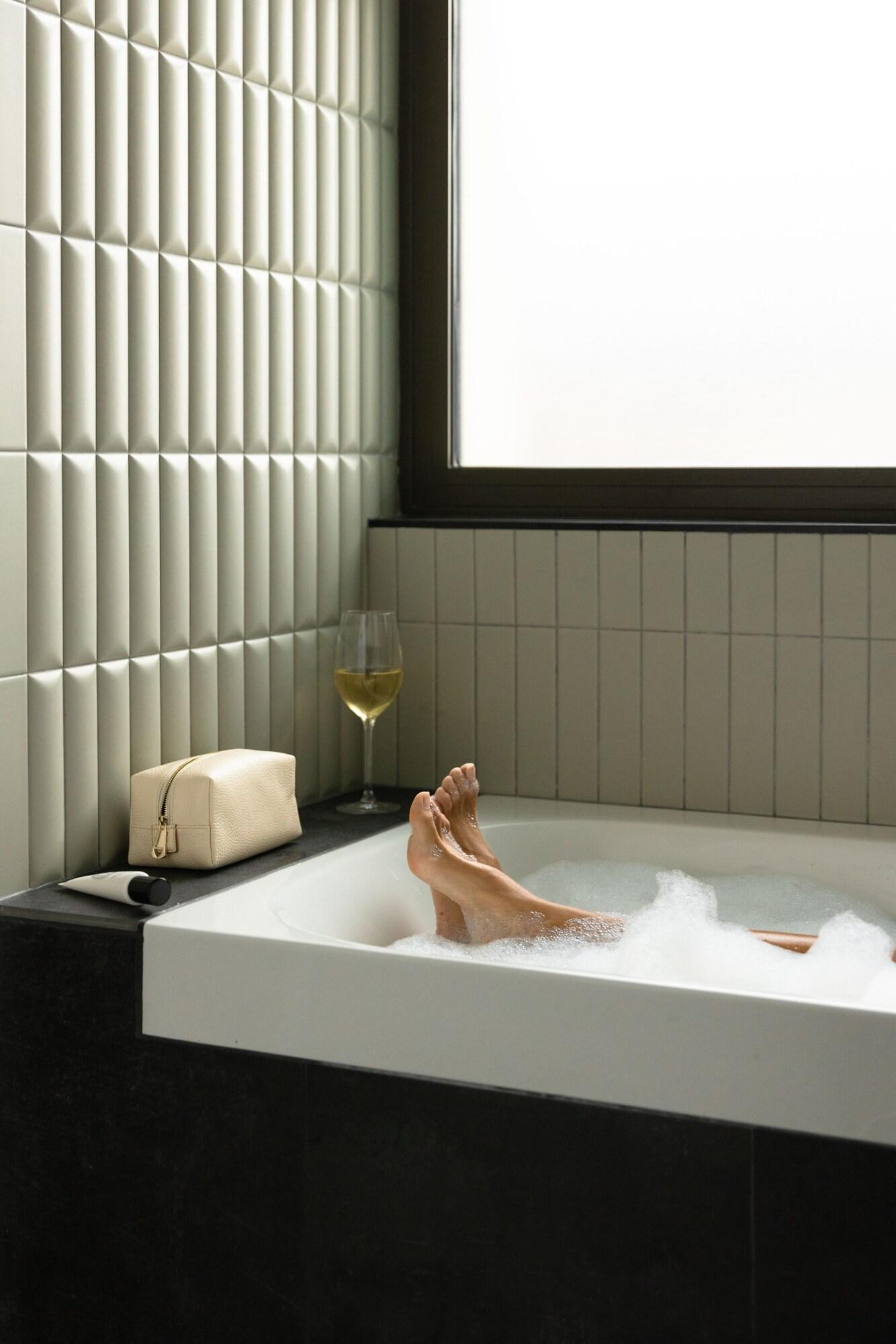 Junior Suite with Views