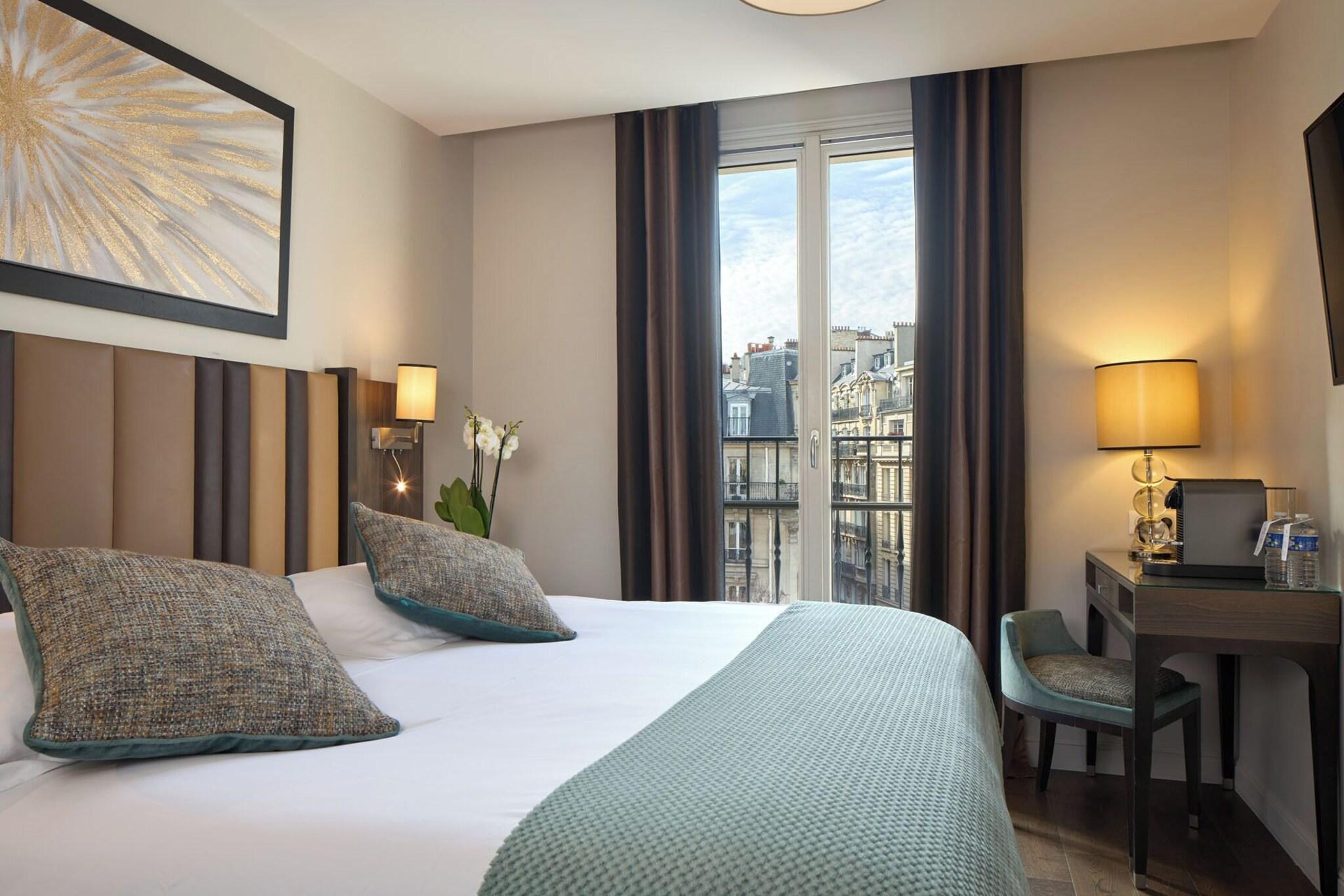 Quadruple Connecting Room