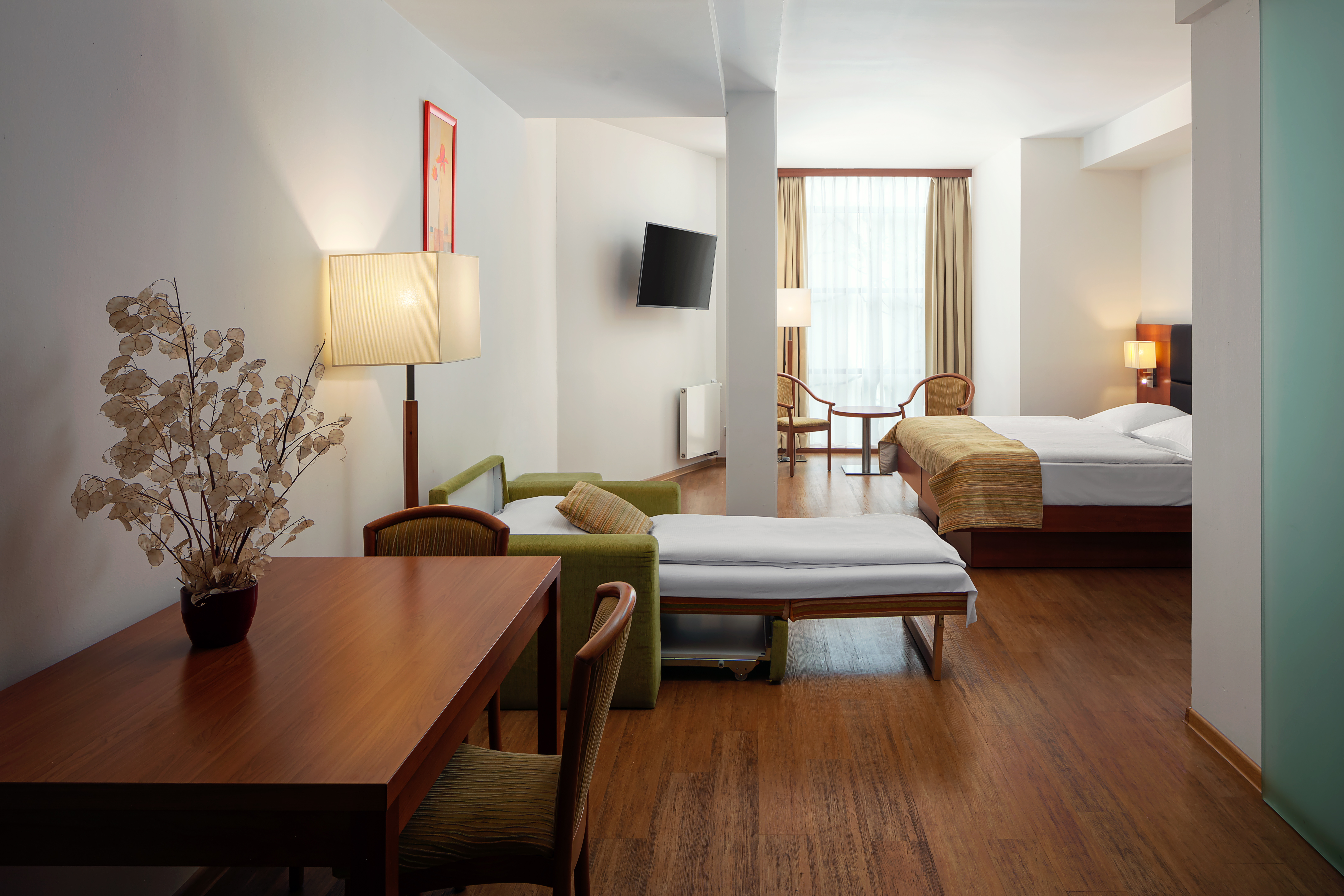 Apartment with Kitchenette