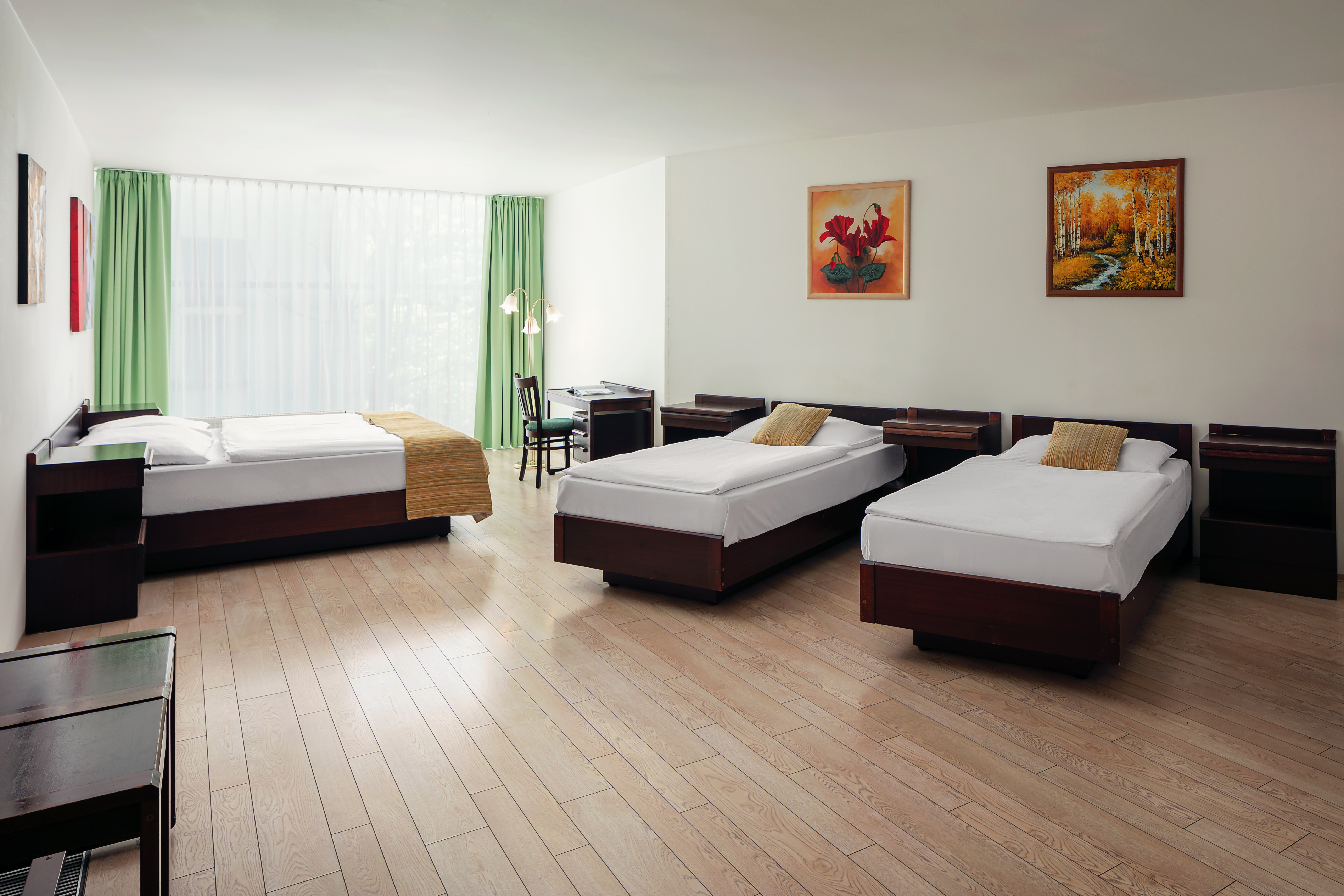 Quadruple Capacity 4