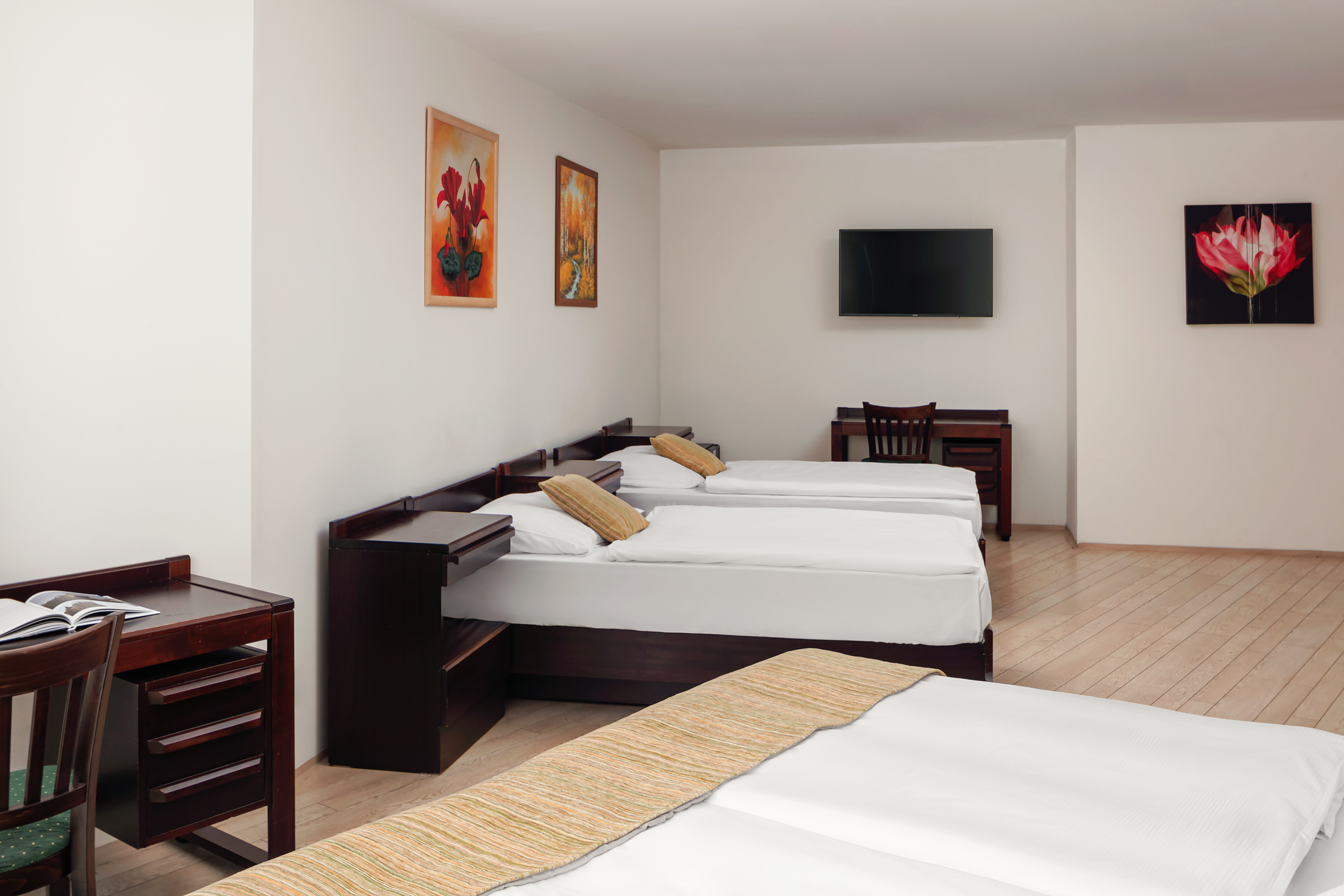 Quadruple Capacity 4