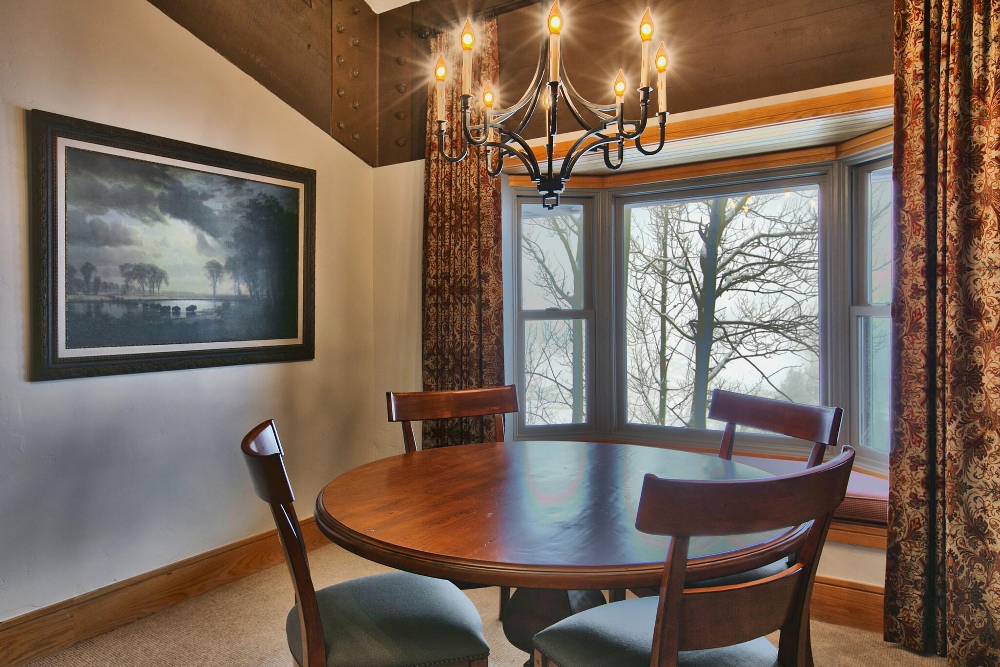 Suite Two Queen Beds