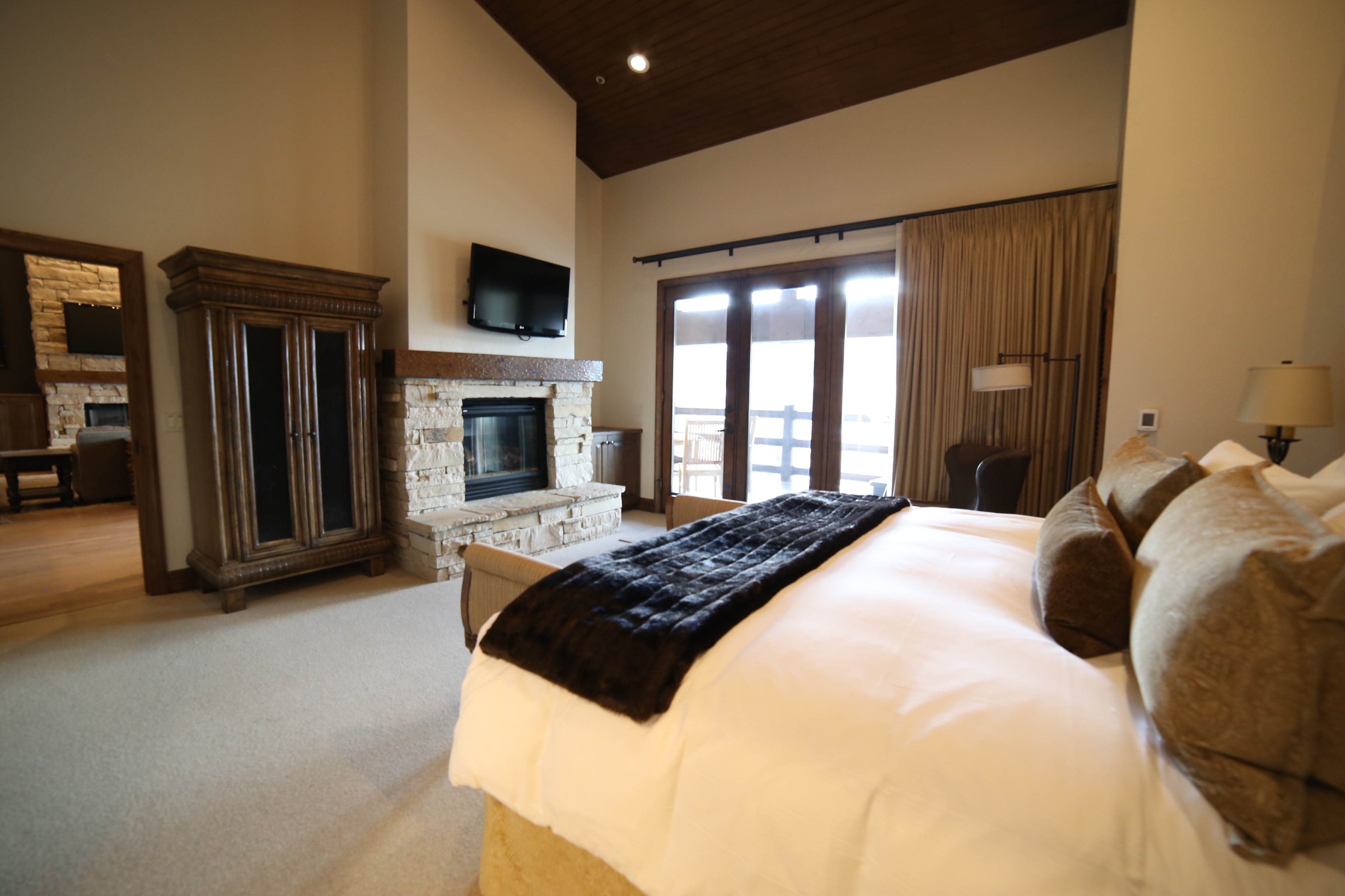 Double Two Queen Beds Premium