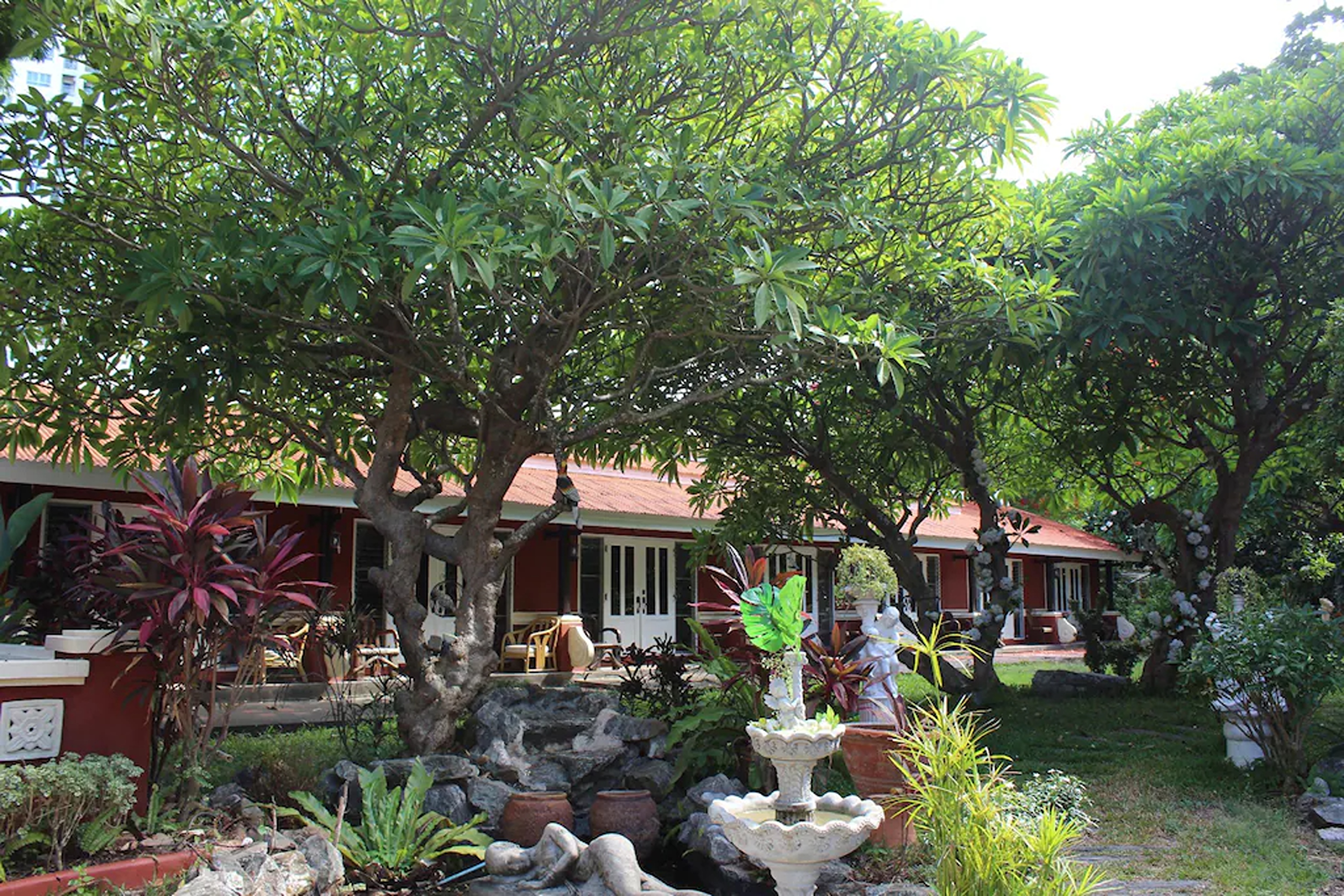 Twin Deluxe Garden View