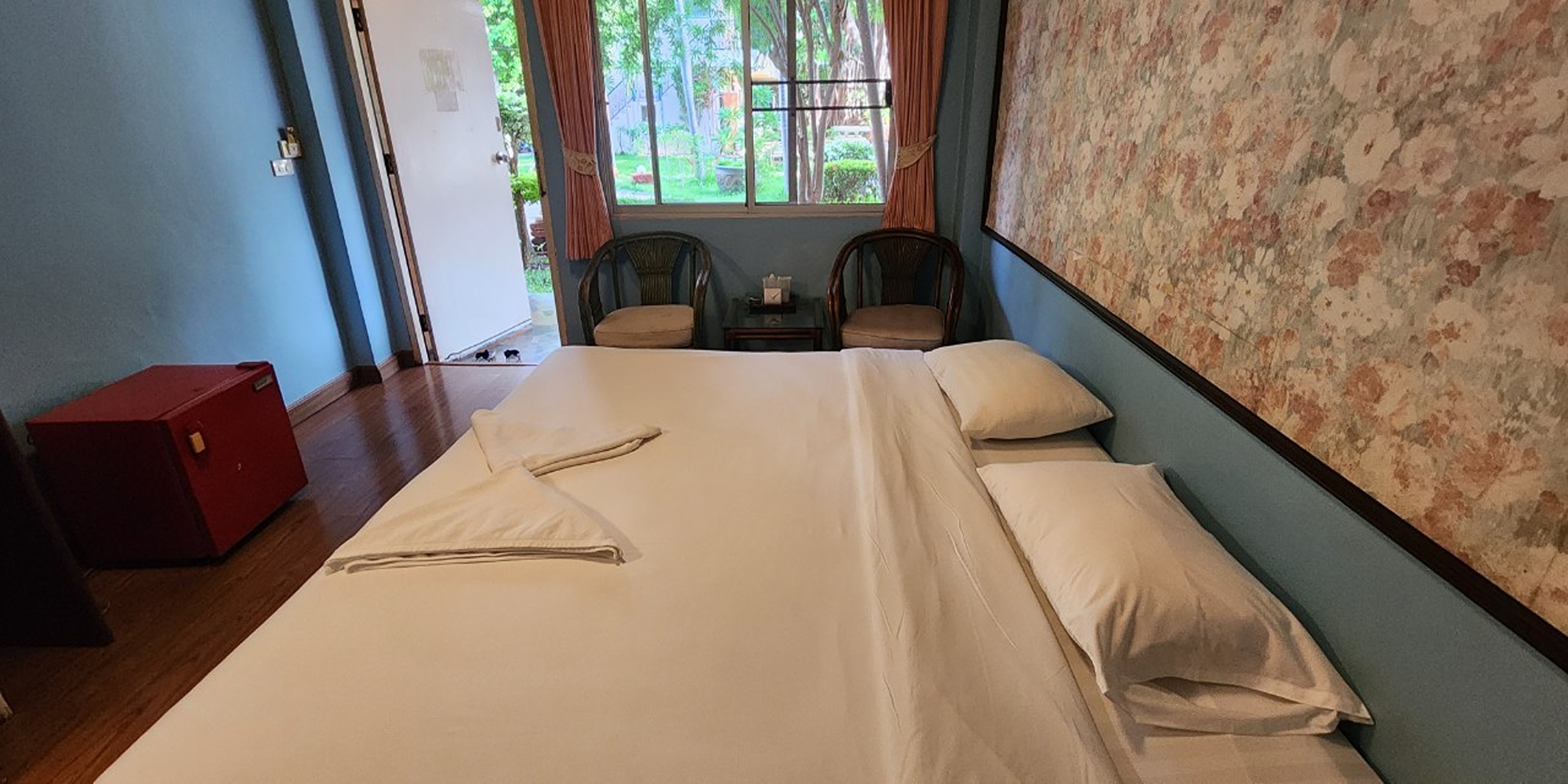 Double Deluxe King Bed