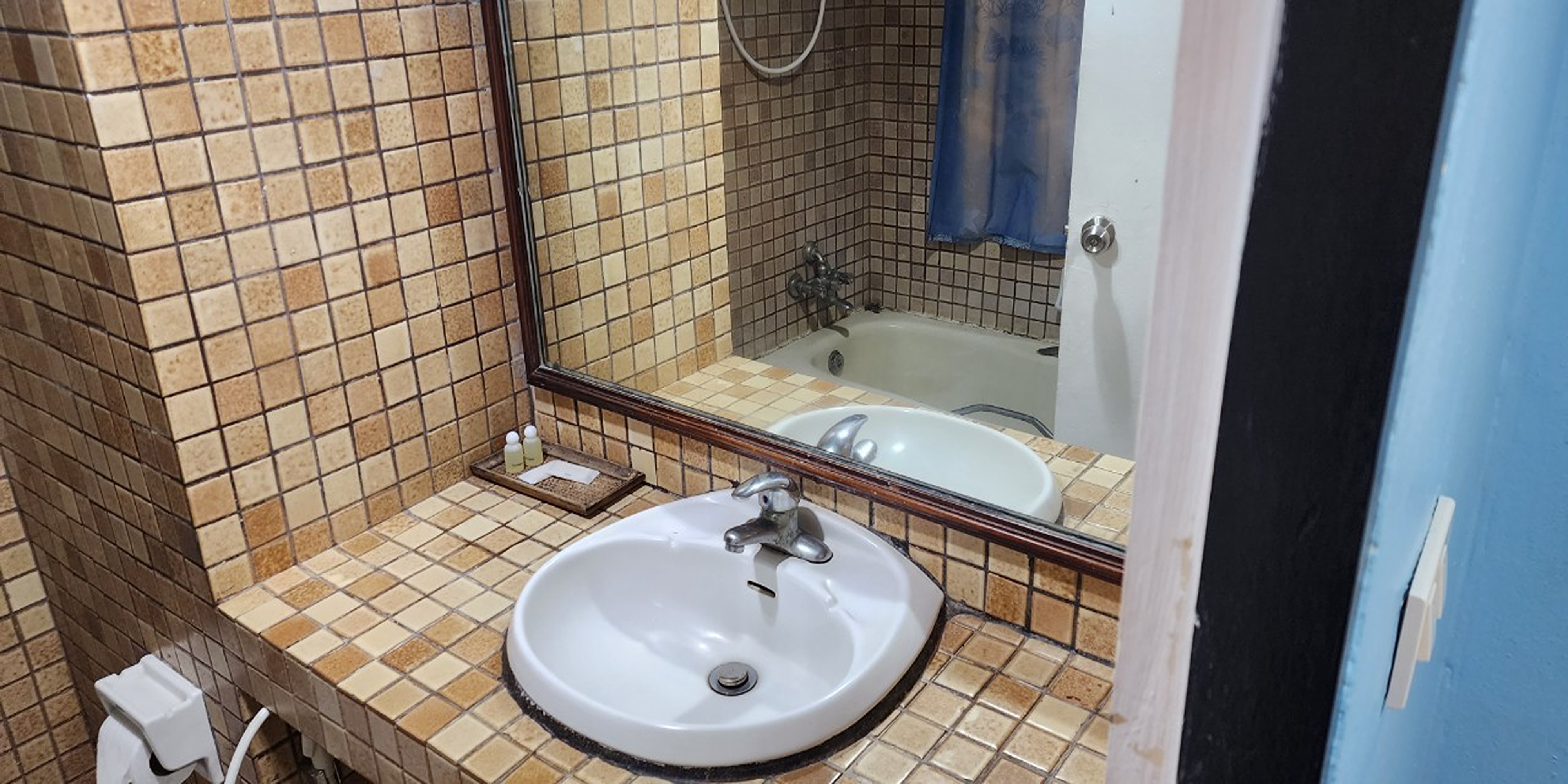 Double Deluxe King Bed