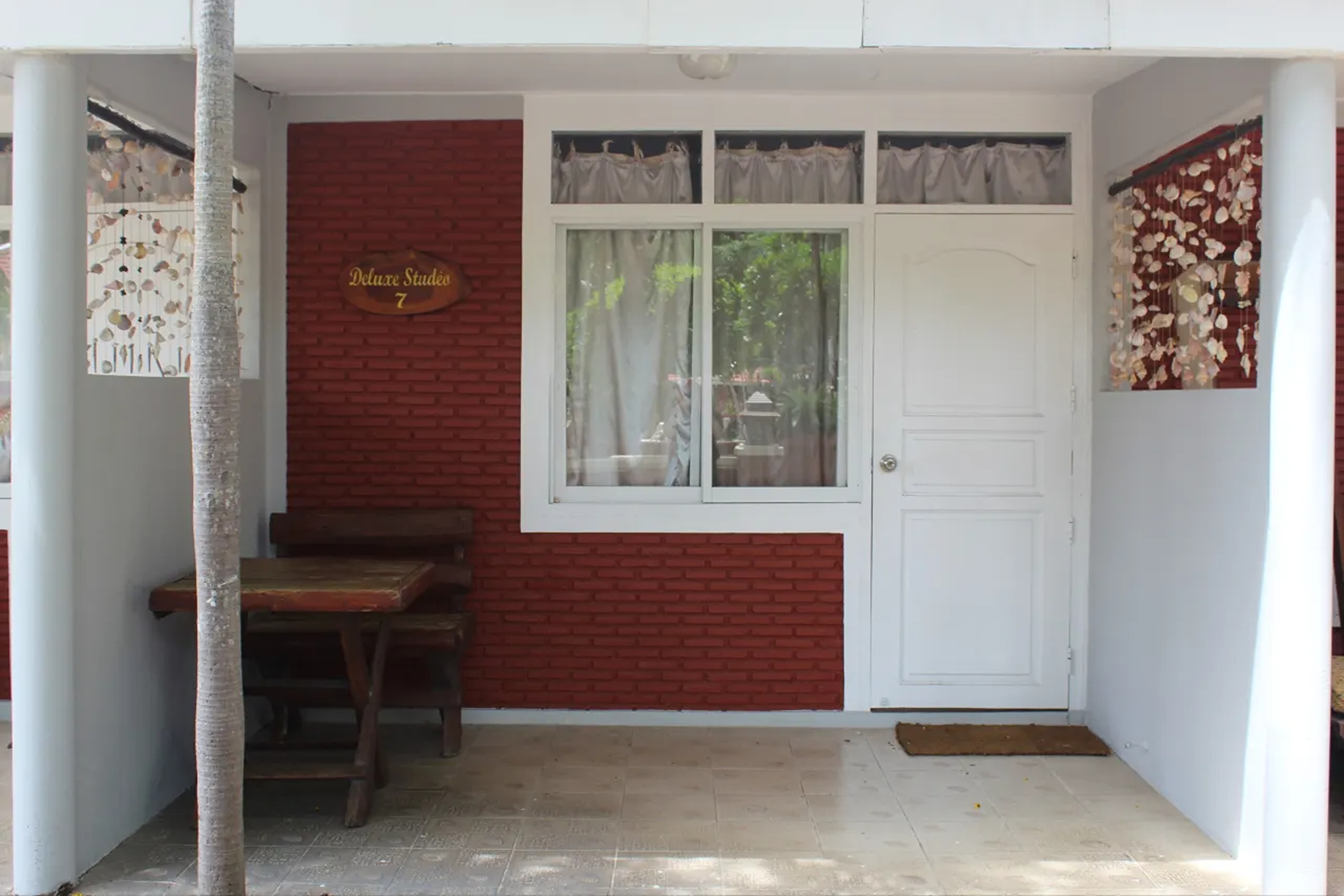 Double Deluxe Pool View