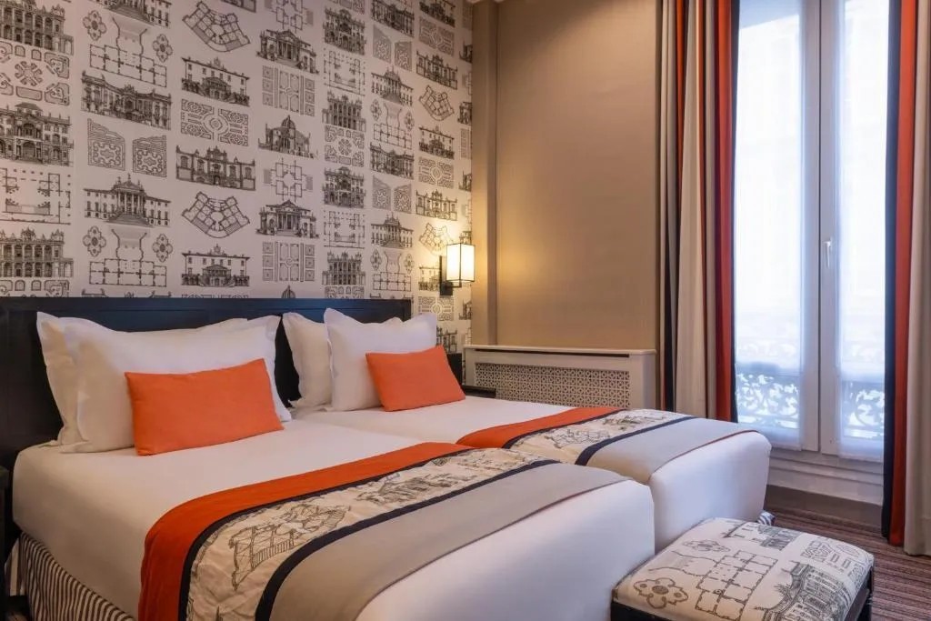 Double or Twin Superior