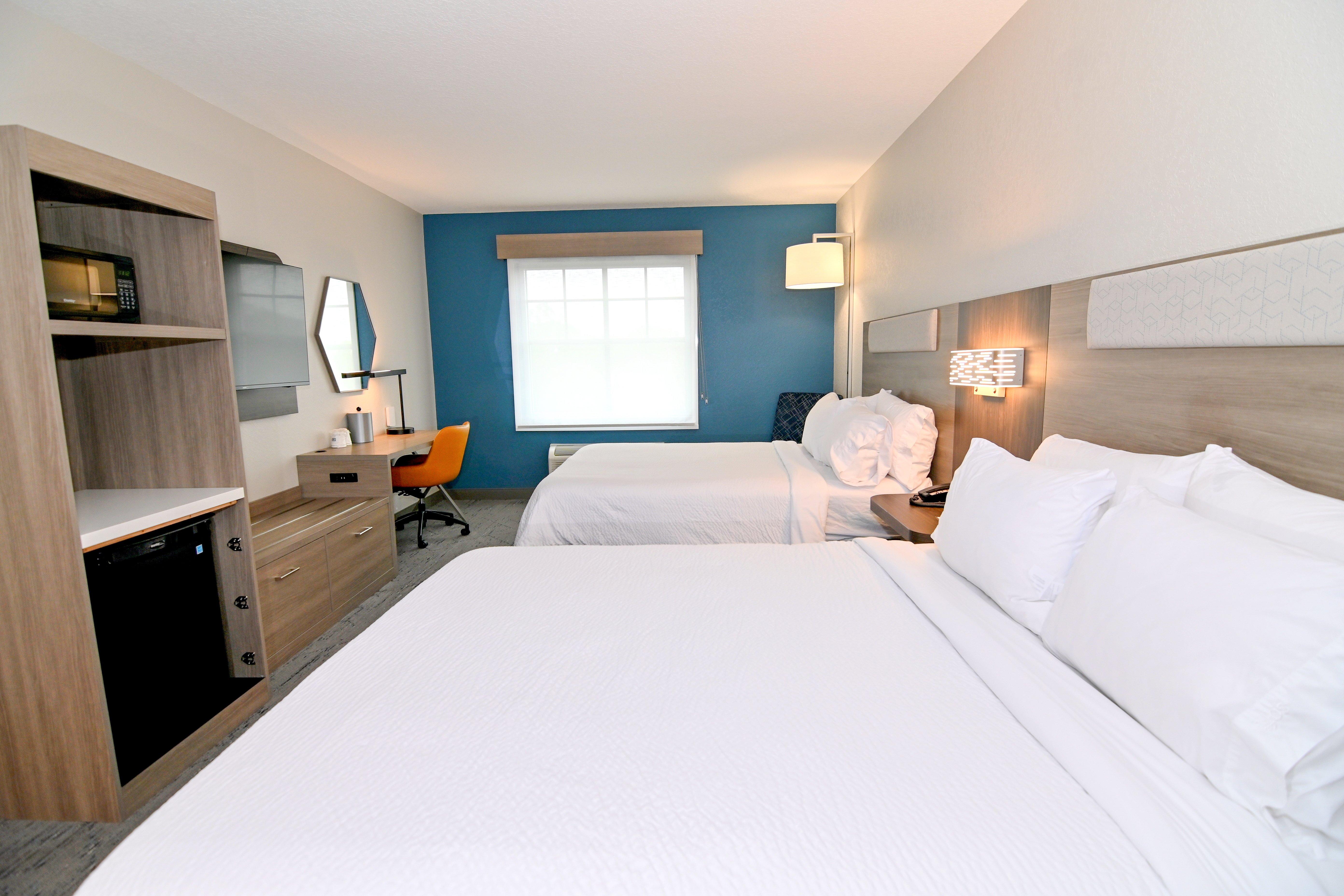 Double Two Queen Beds