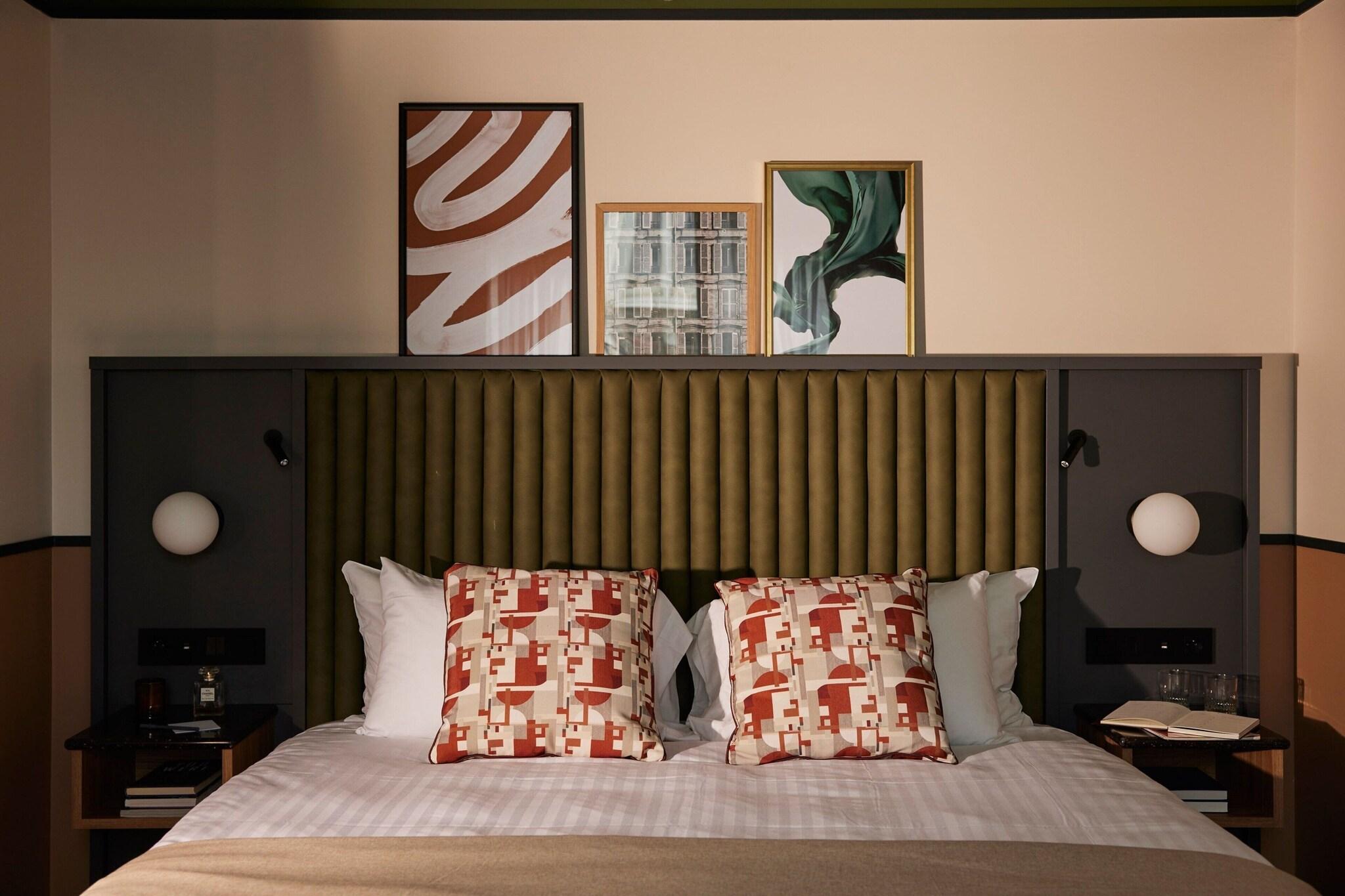 Double King Size Bed